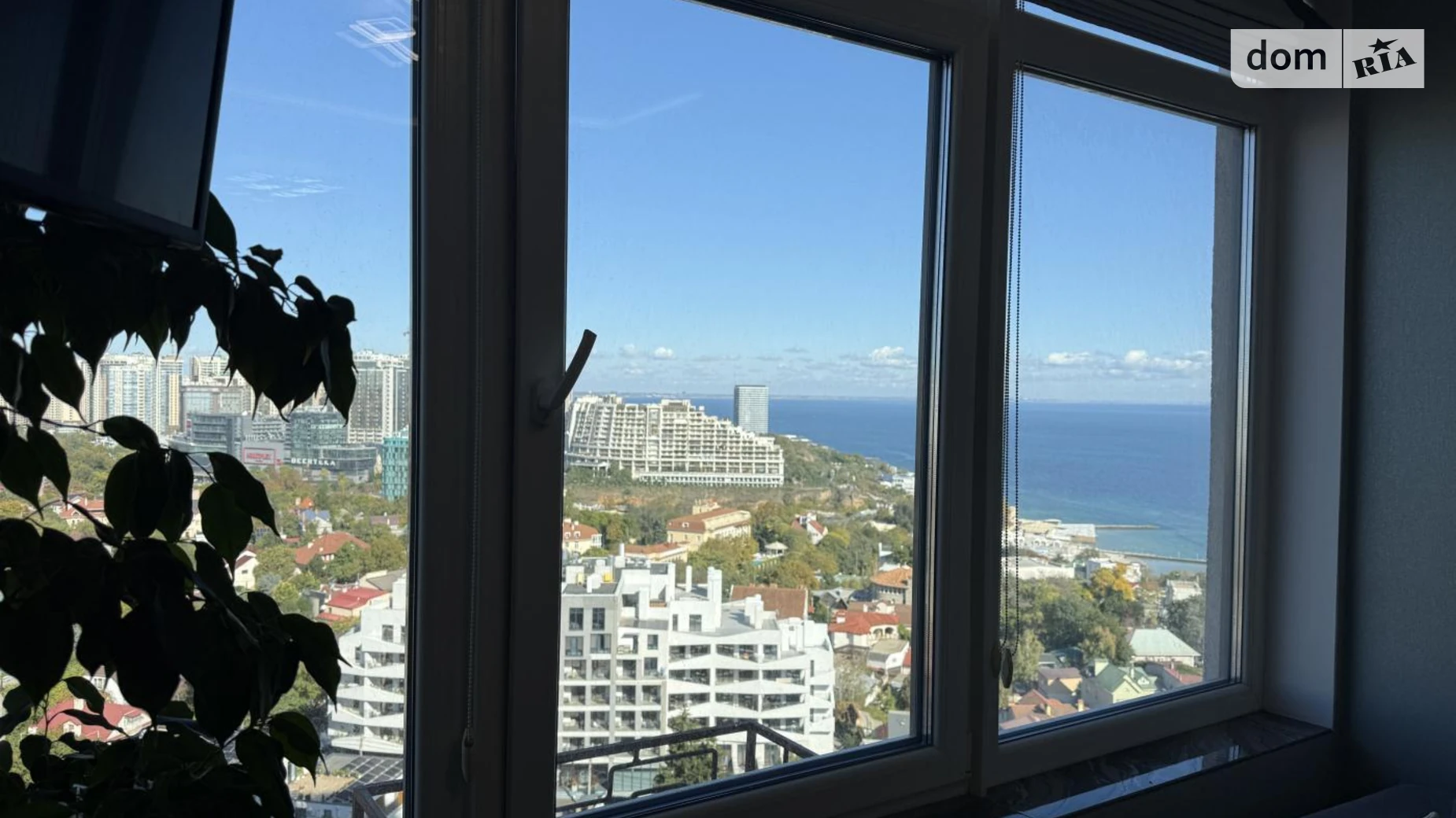 Продается 1-комнатная квартира 38 кв. м в Одессе, ул. Валерия Самофалова, 16А/1 - фото 2