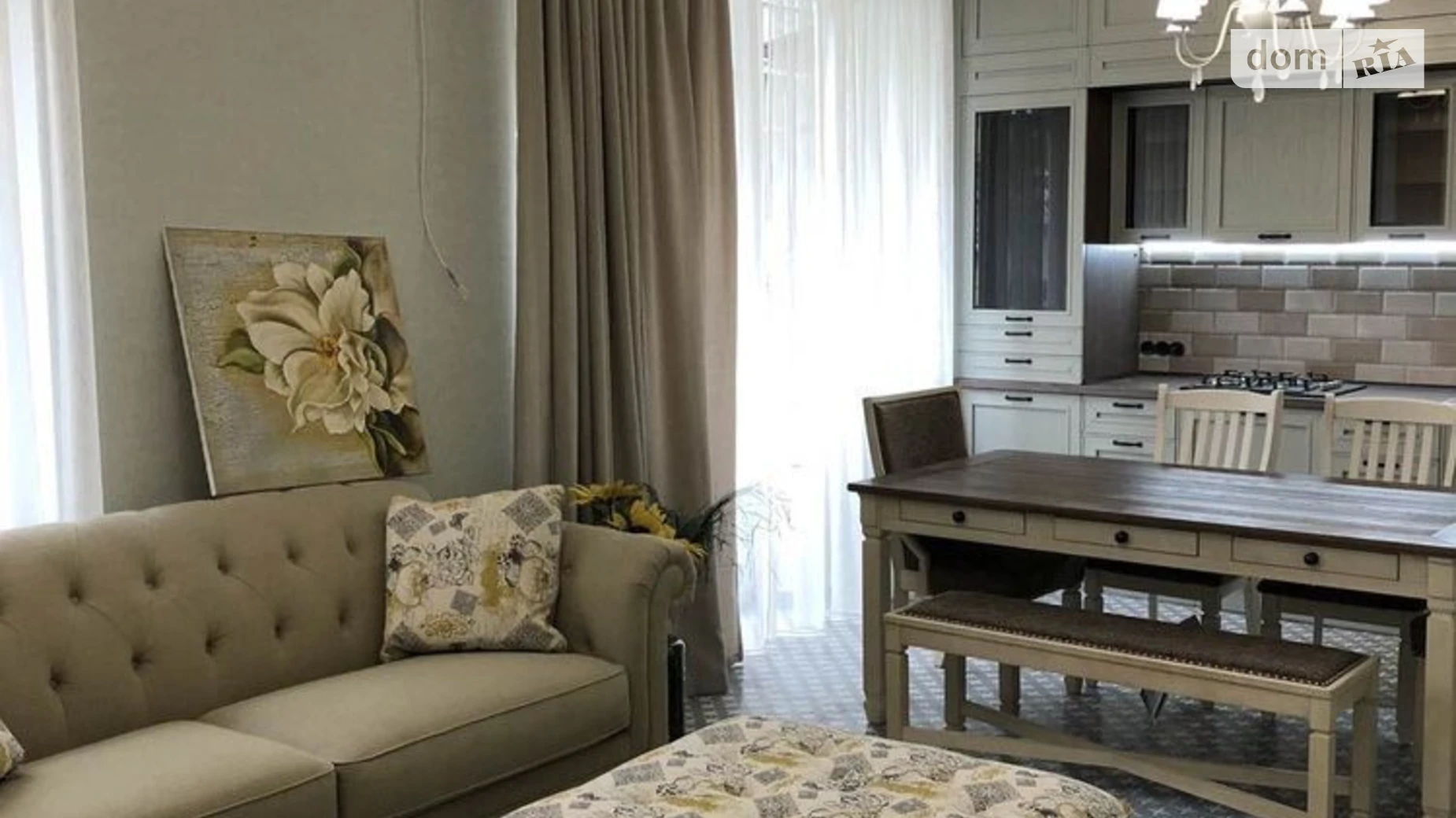 Продается 2-комнатная квартира 80 кв. м в Львове, ул. Дороша - фото 2