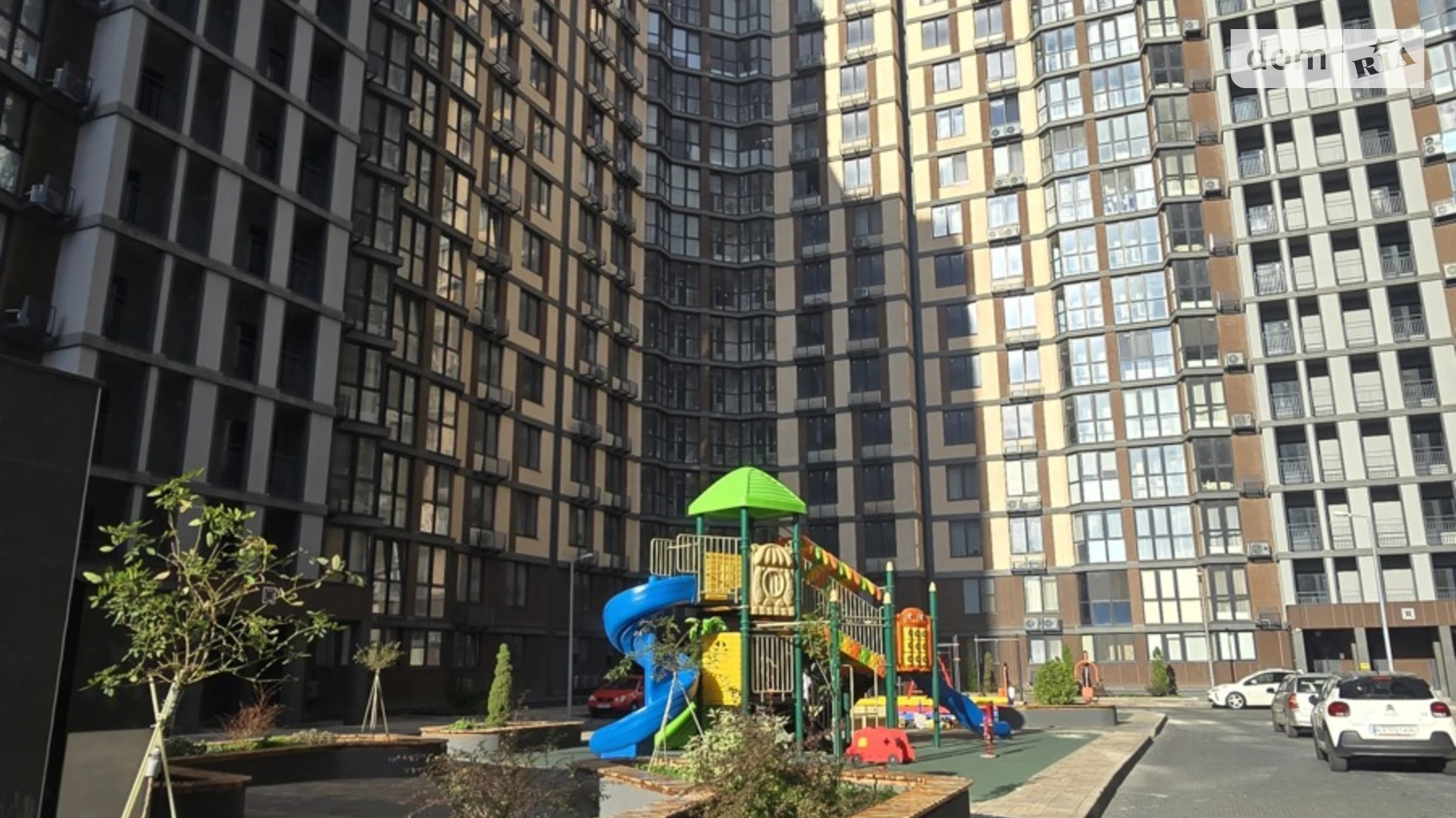 Продается 1-комнатная квартира 70 кв. м в Одессе, ул. Прохоровская, 40 корпус 1 - фото 2