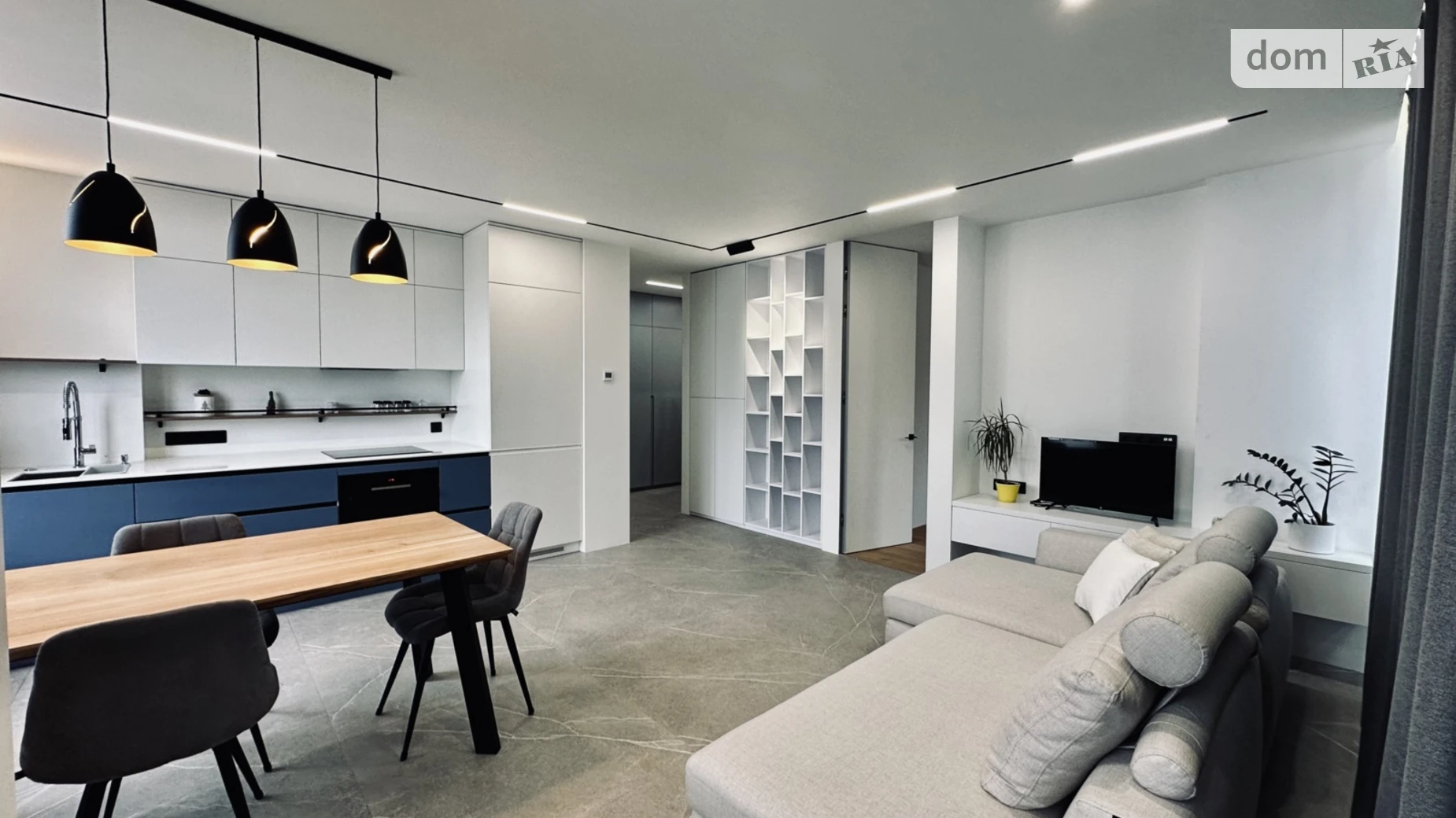 Продается 3-комнатная квартира 96 кв. м в Киеве, ул. Салютная, 2 корпус 1 - фото 2