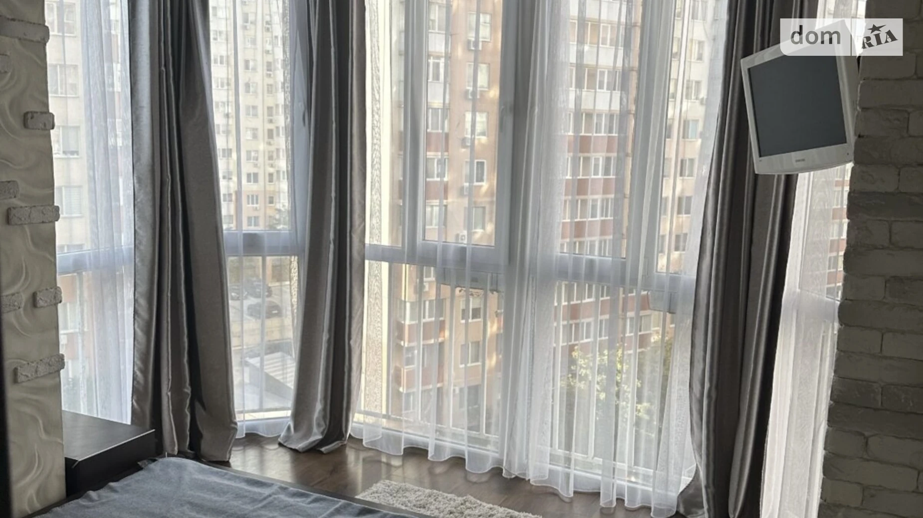 Продается 2-комнатная квартира 61 кв. м в Лиманке, мас. Радужный - фото 2