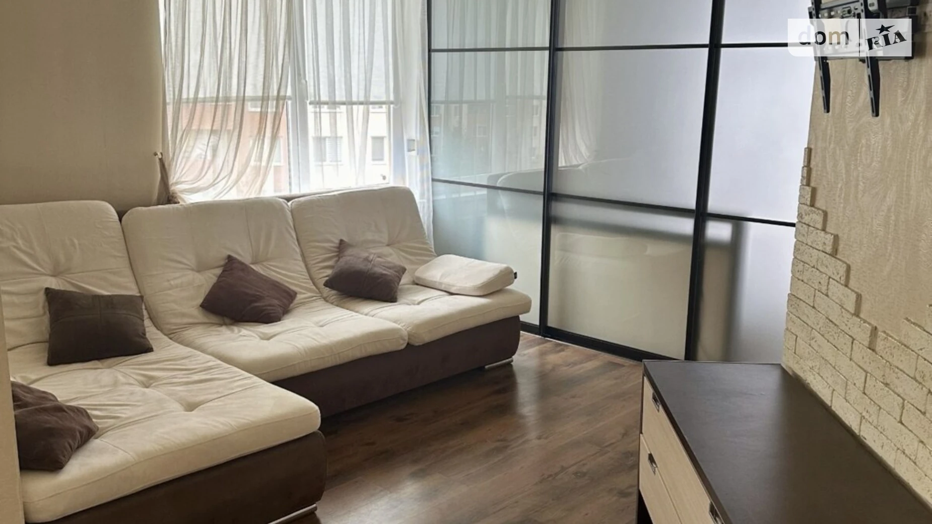 Продается 2-комнатная квартира 61 кв. м в Лиманке, мас. Радужный - фото 3