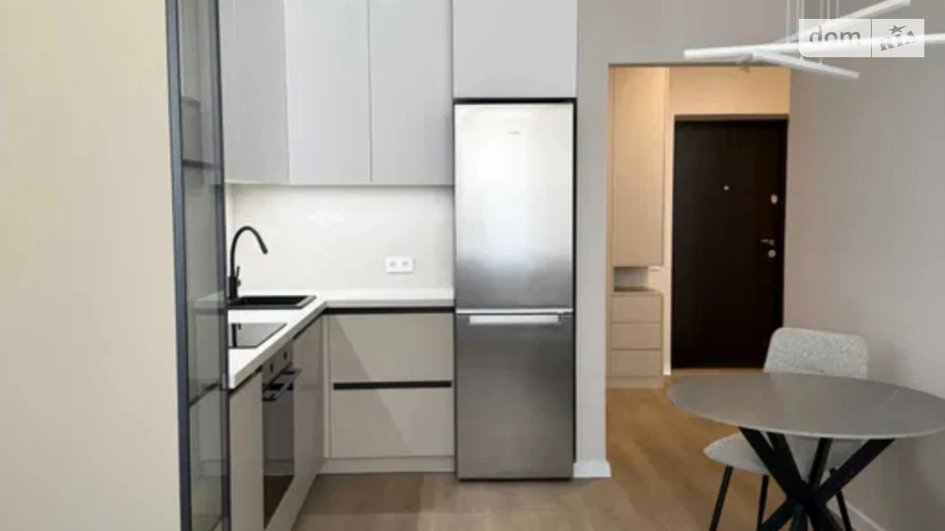 Продается 1-комнатная квартира 42 кв. м в Киеве, ул. Всеволода Змиенко, 34/21 - фото 2