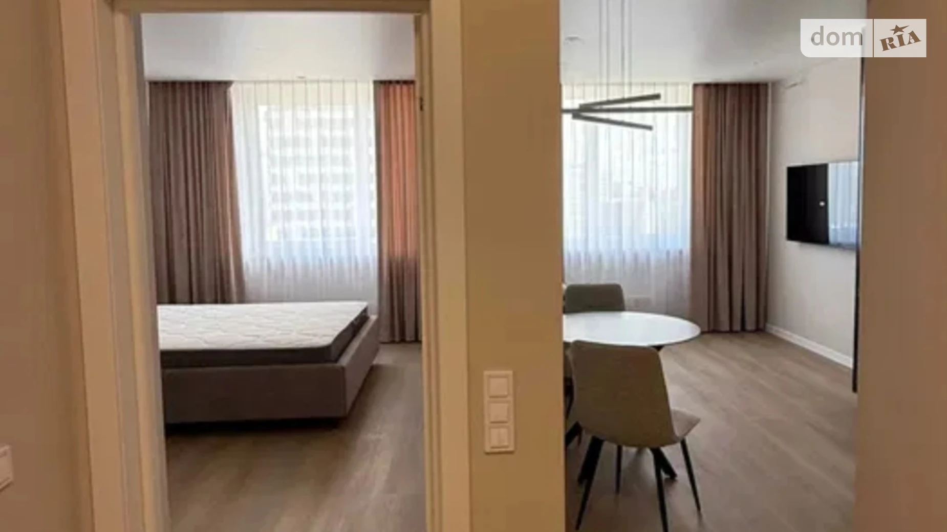 Продается 1-комнатная квартира 42 кв. м в Киеве, ул. Всеволода Змиенко, 34/21 - фото 5