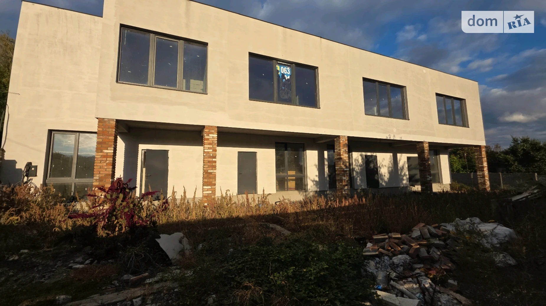 Продается дом на 2 этажа 280 кв. м с верандой, цена: 180000 $ - фото 2