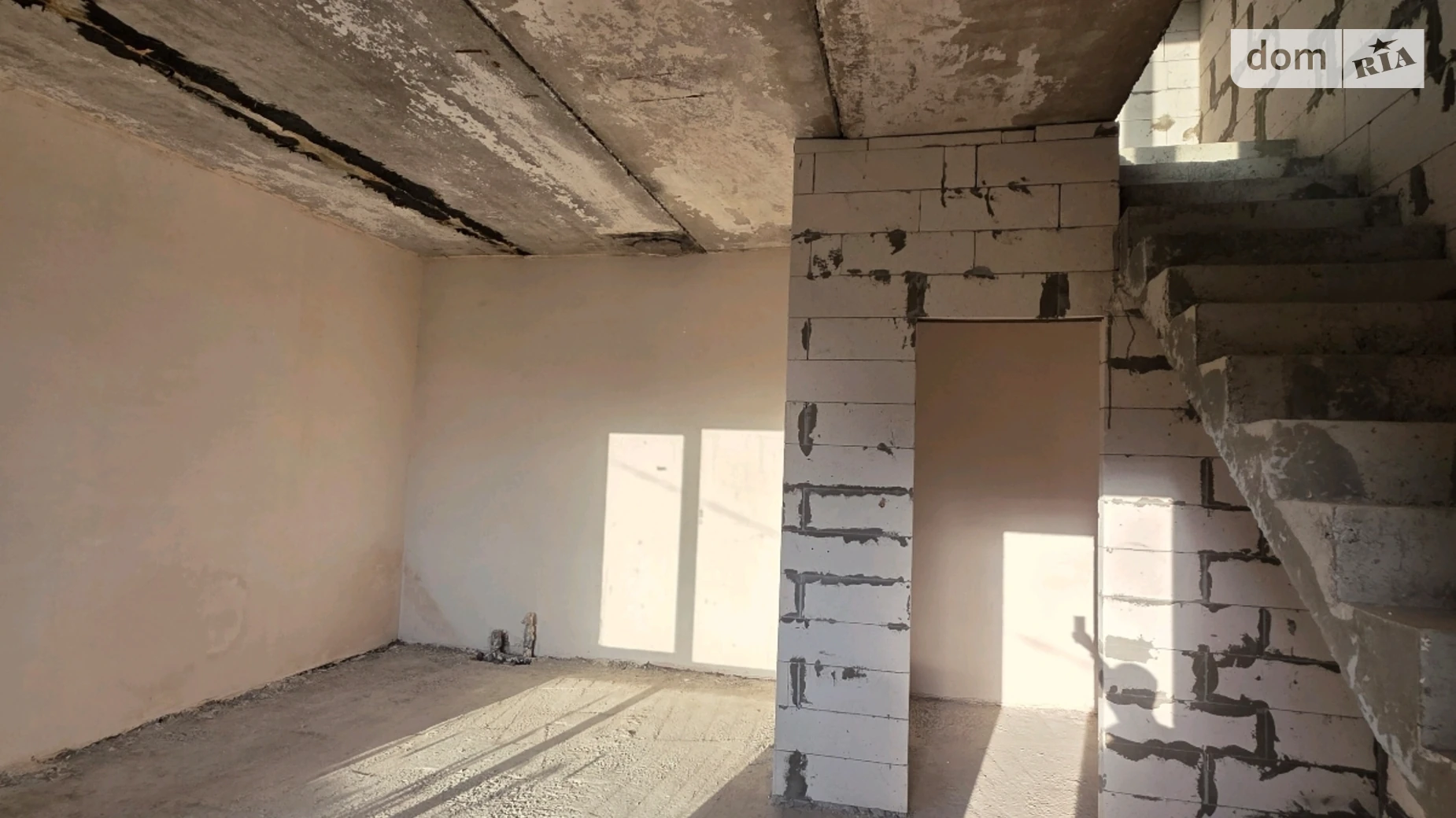 Продается дом на 2 этажа 280 кв. м с верандой, цена: 180000 $ - фото 5