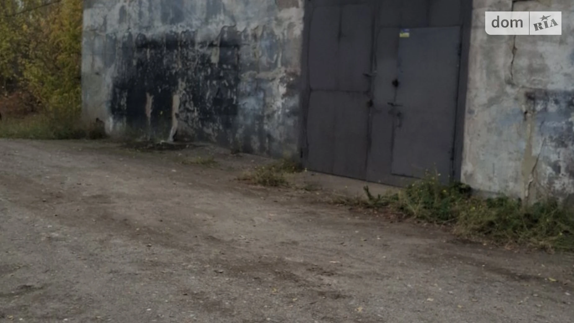 Продается место в гаражном кооперативе под бус на 106 кв. м, цена: 20000 $ - фото 3