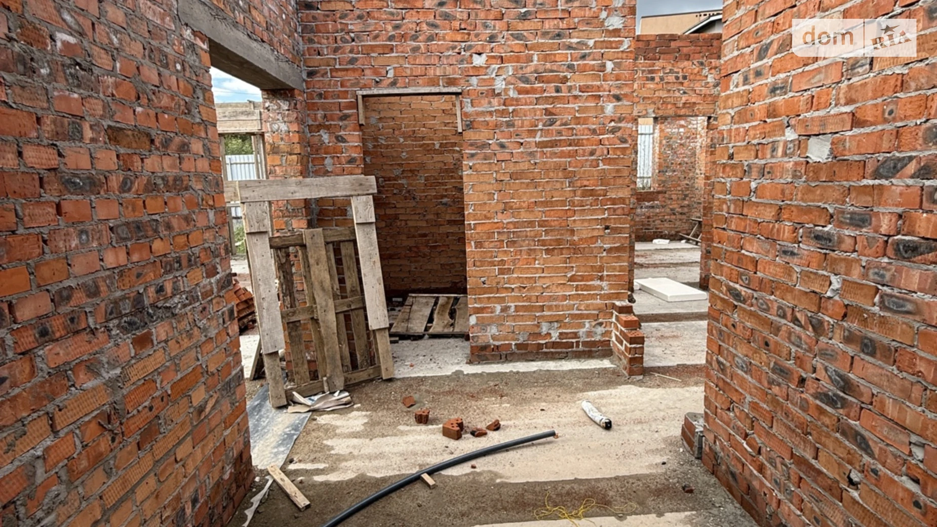 Продается одноэтажный дом 120 кв. м с террасой, цена: 63000 $ - фото 3