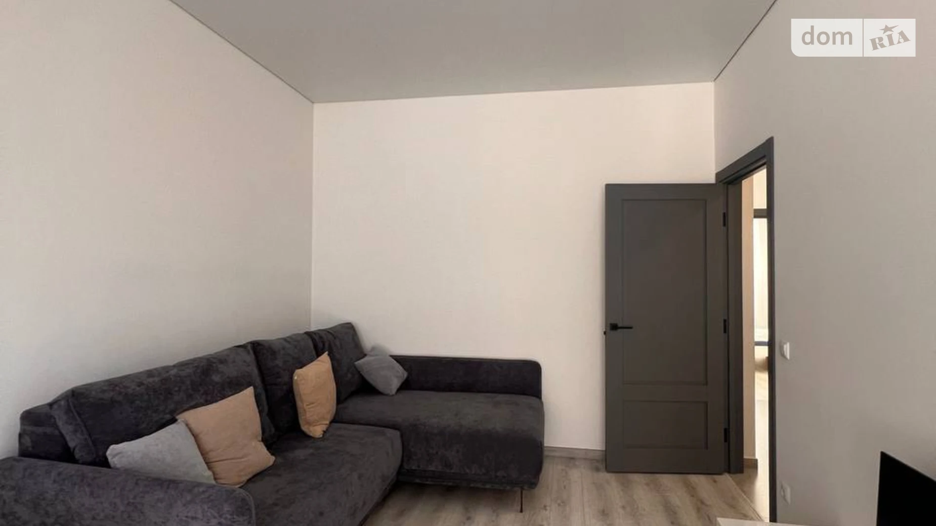 Продается 2-комнатная квартира 56 кв. м в Ужгороде, ул. Богомольца, 22 - фото 2