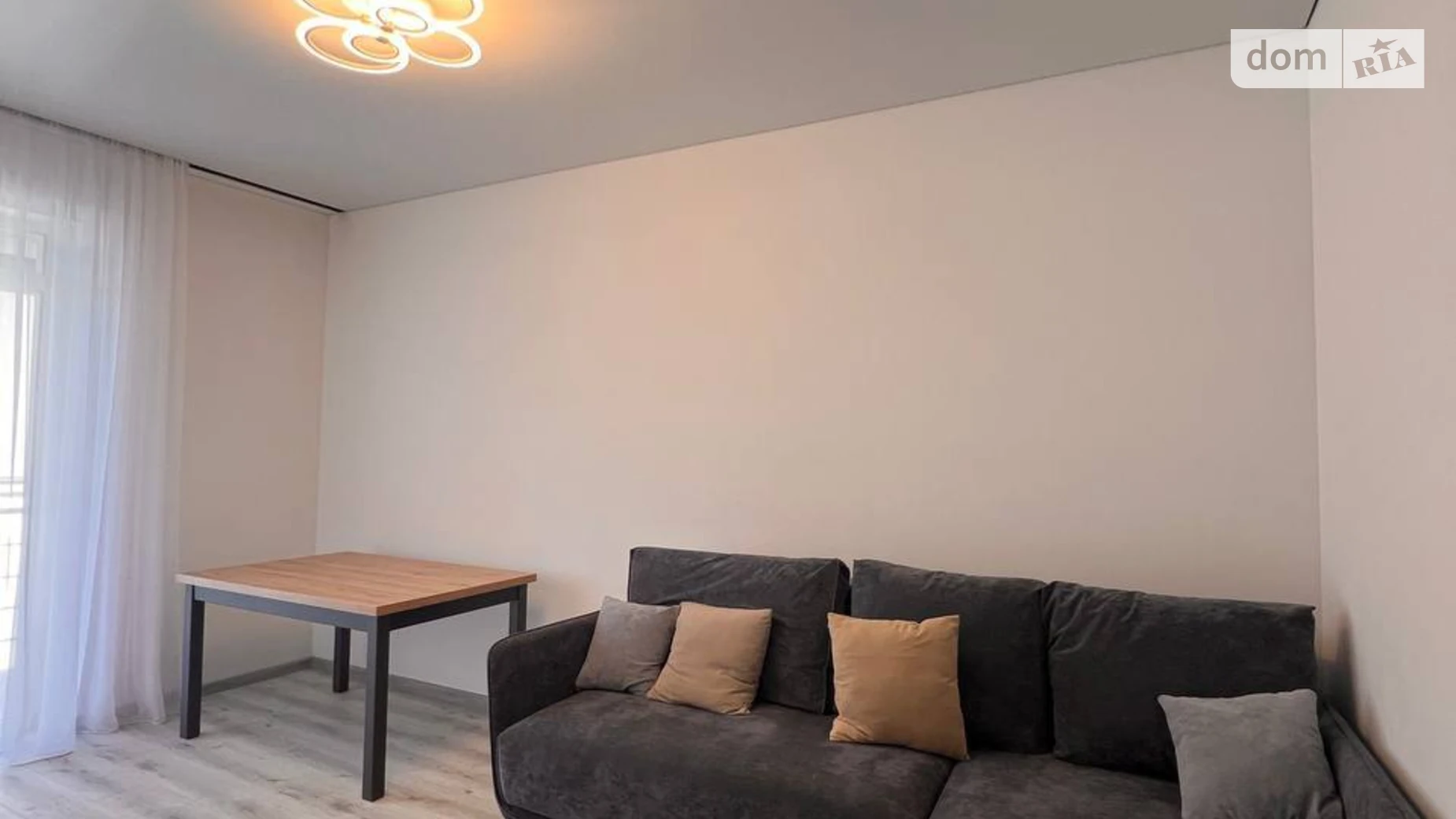 Продается 2-комнатная квартира 56 кв. м в Ужгороде, ул. Богомольца, 22 - фото 4