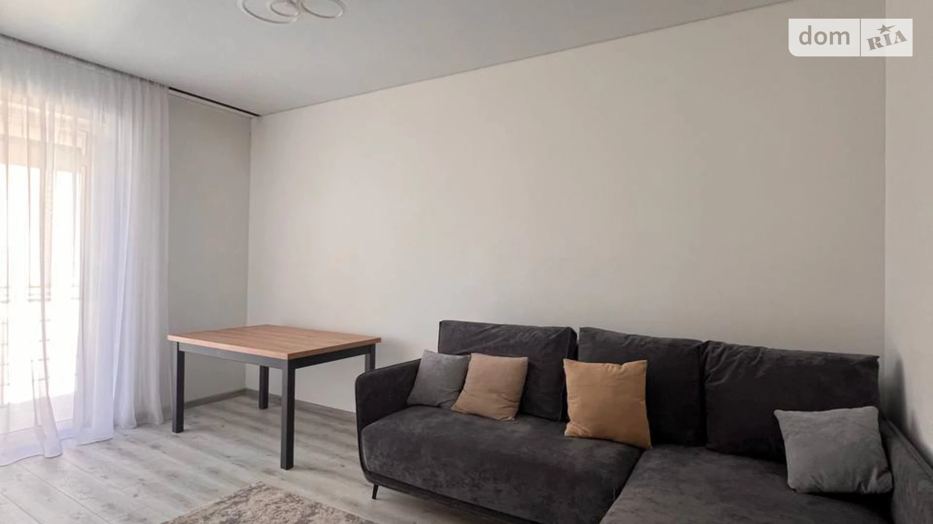 Продается 2-комнатная квартира 56 кв. м в Ужгороде, ул. Богомольца, 22 - фото 3