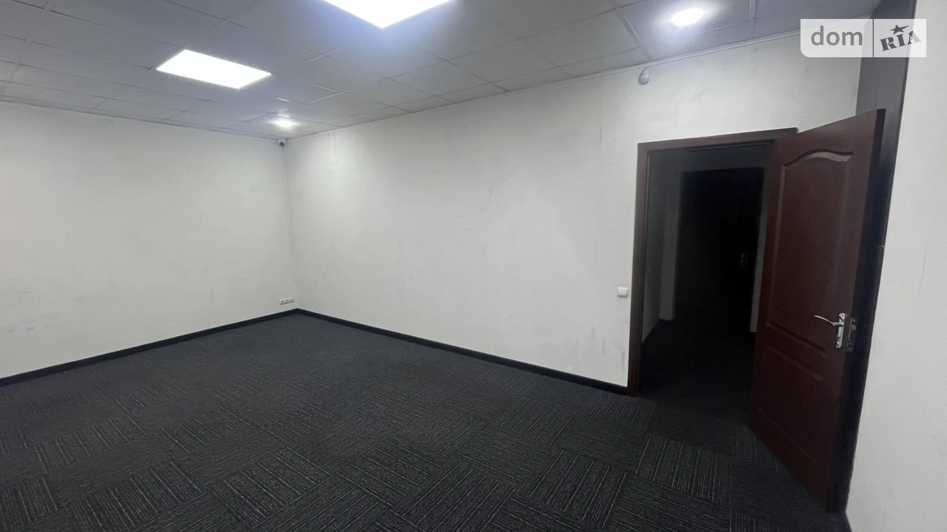Сдается в аренду офис 90 кв. м в бизнес-центре, цена: 25000 грн - фото 4