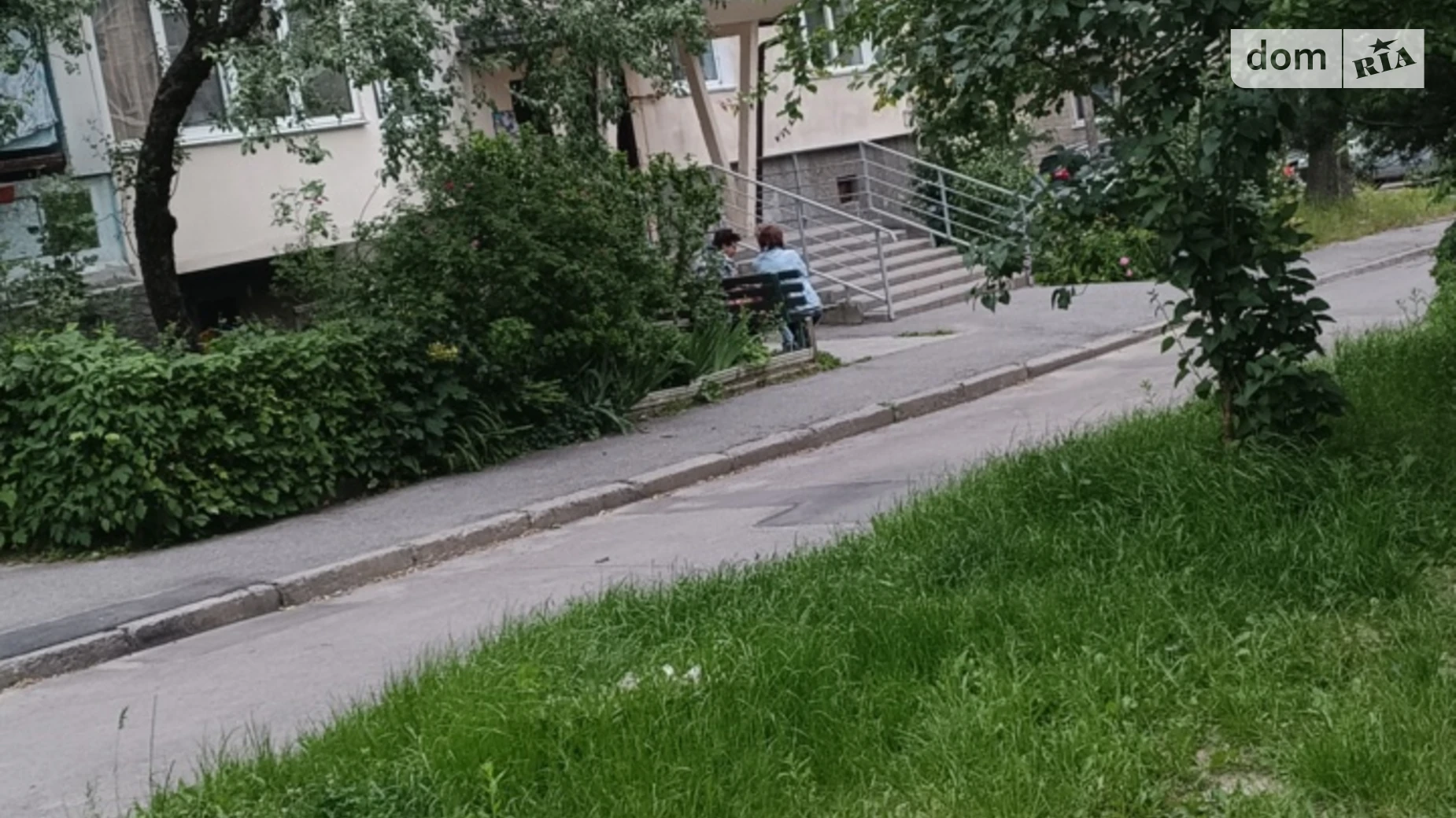 Сдается в аренду место на стоянке под легковое авто на 3 кв. м, цена: 700 грн - фото 3