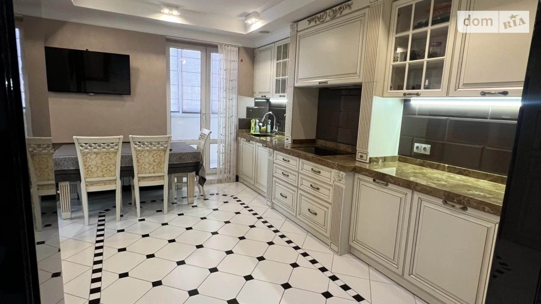 Продается 2-комнатная квартира 124.7 кв. м в Кременчуге, ул. Троицкая - фото 2