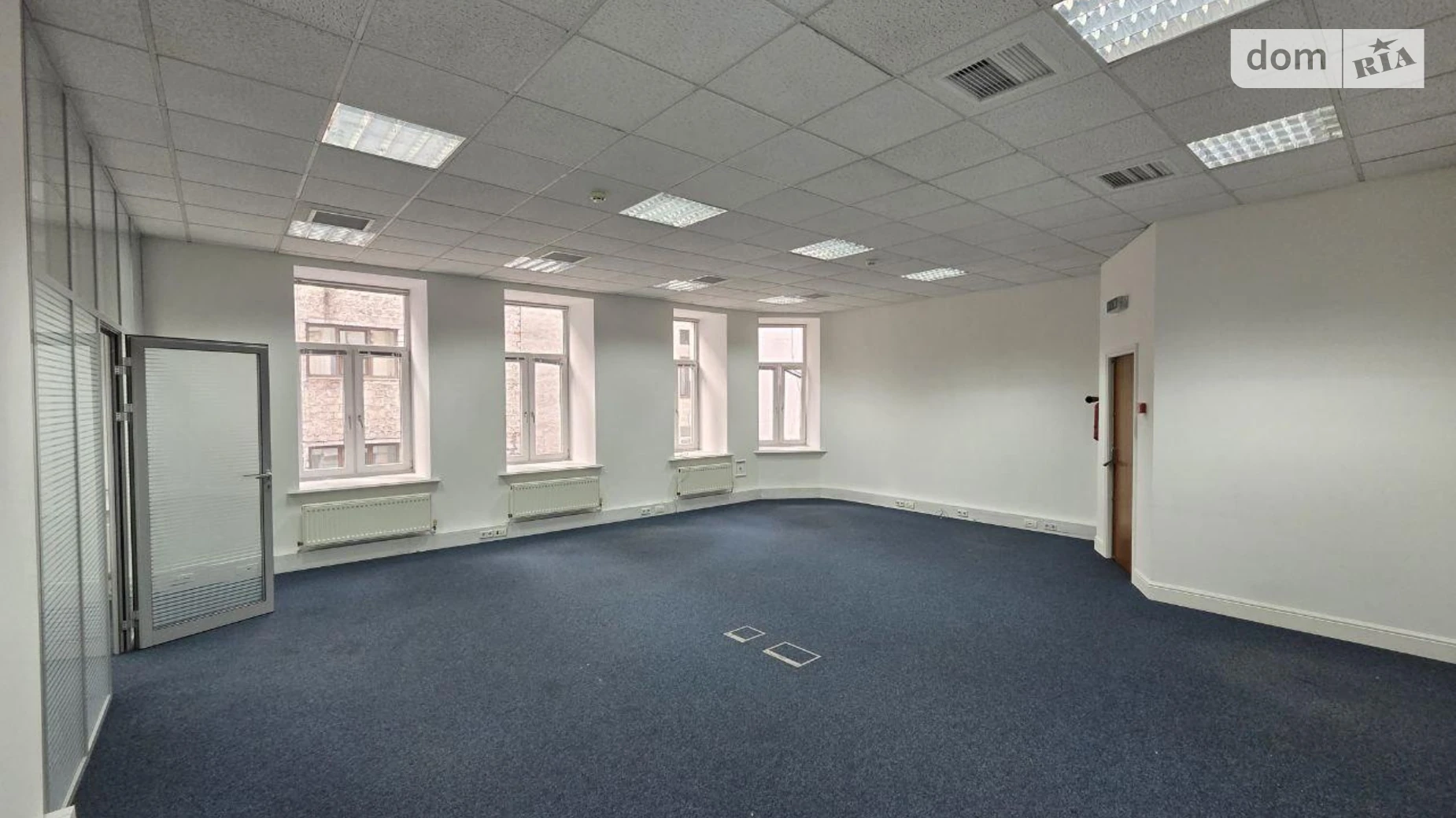 Сдается в аренду офис 200 кв. м в бизнес-центре, цена: 4650 $ - фото 3