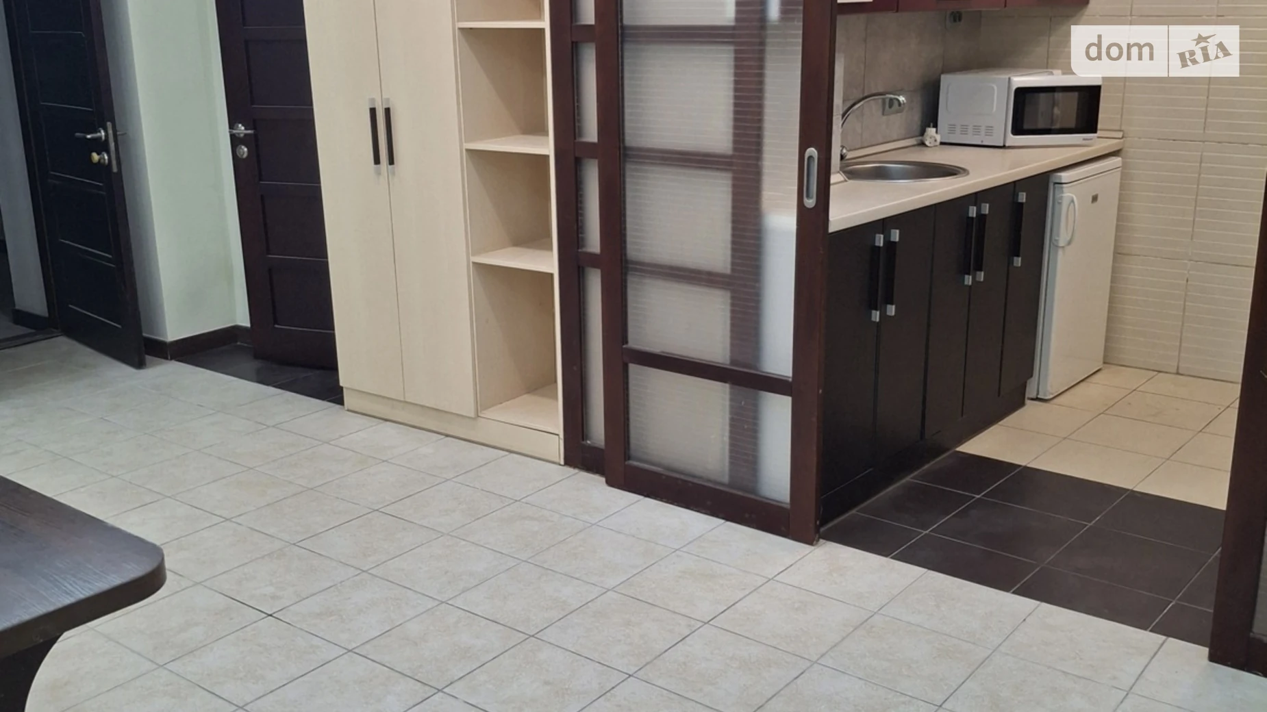 Сдается в аренду офис 84 кв. м в бизнес-центре, цена: 470 $ - фото 5