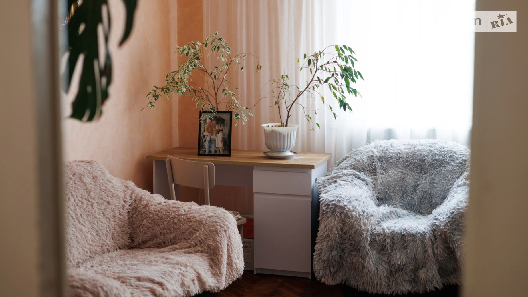 Продается одноэтажный дом 229 кв. м с мансардой, цена: 150000 $ - фото 2