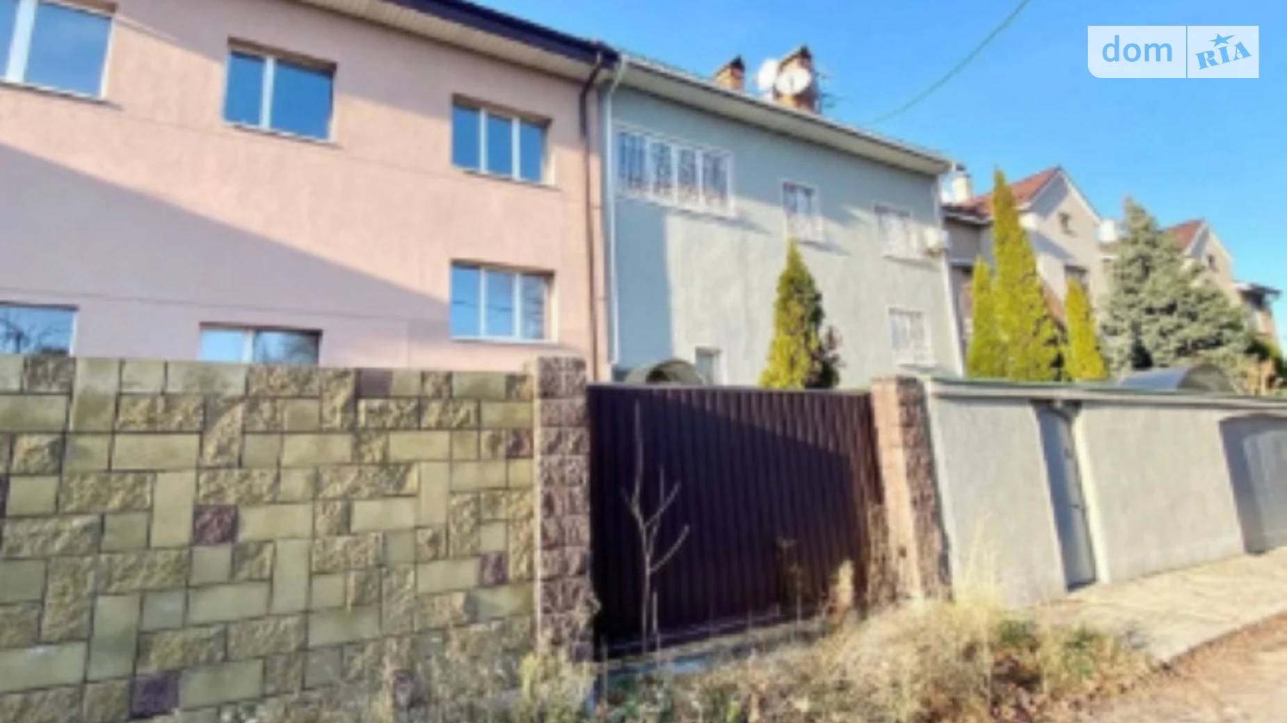 Продается дом на 2 этажа 400 кв. м с гаражом, цена: 100000 $ - фото 2