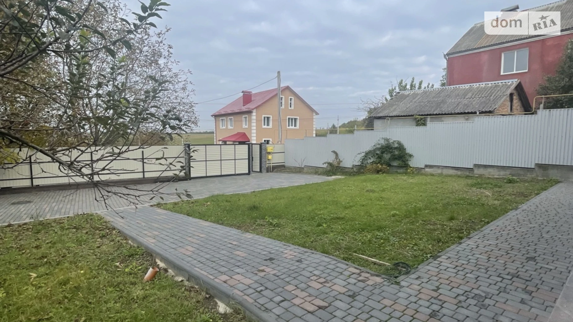 Продается дом на 2 этажа 283 кв. м с гаражом, цена: 155000 $ - фото 3