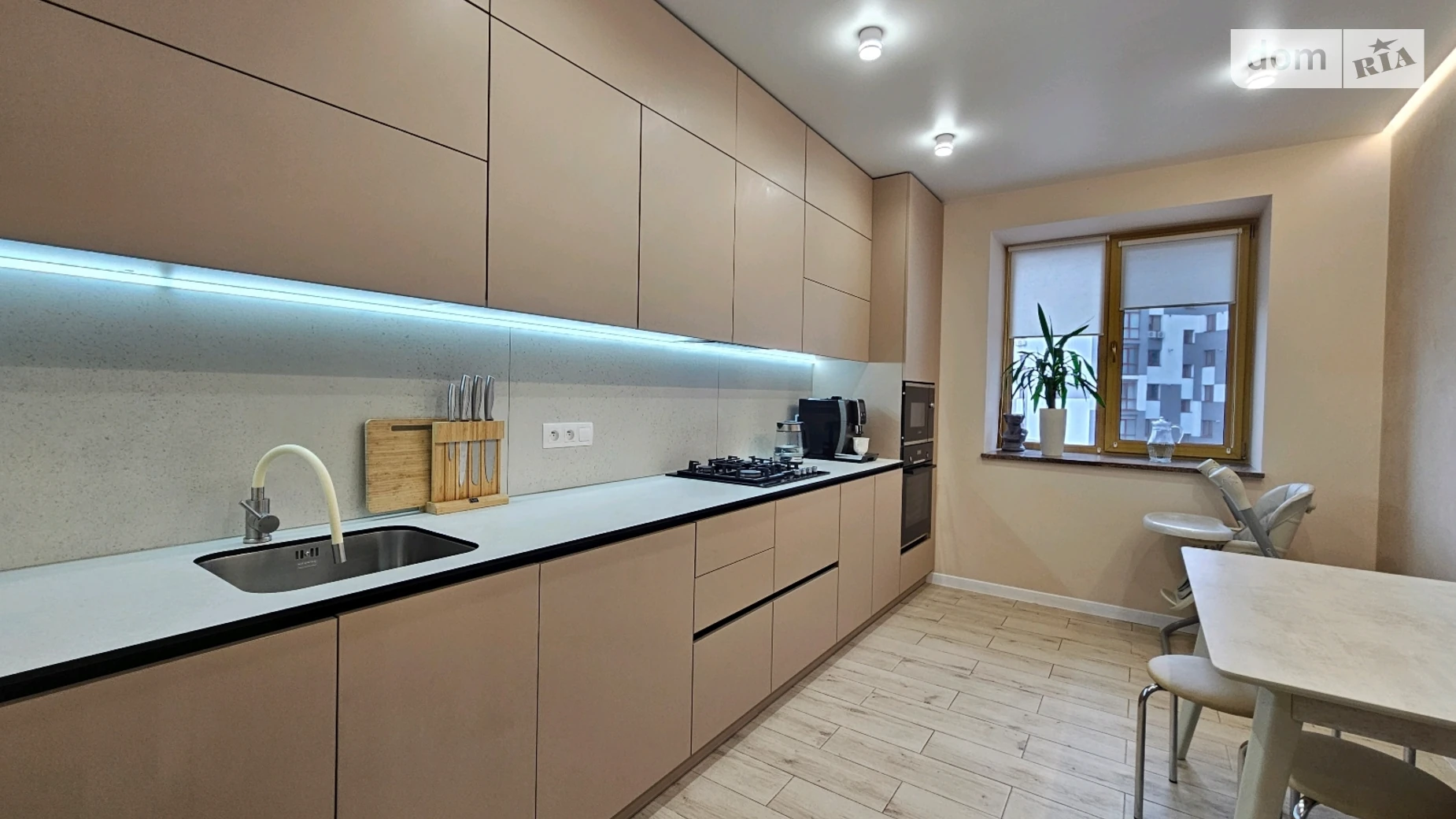 Продается 2-комнатная квартира 65 кв. м в Волчинце, ул. Европейская, 3 - фото 2