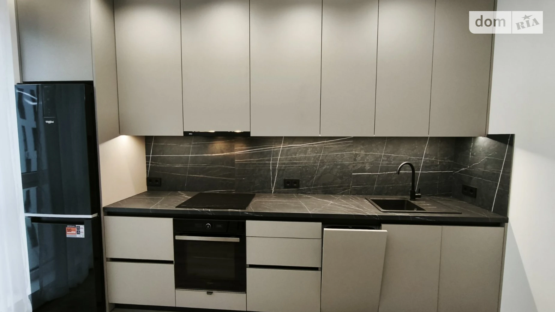 Продається 1-кімнатна квартира 44 кв. м у Минаї, вул. Августина Волошина - фото 4