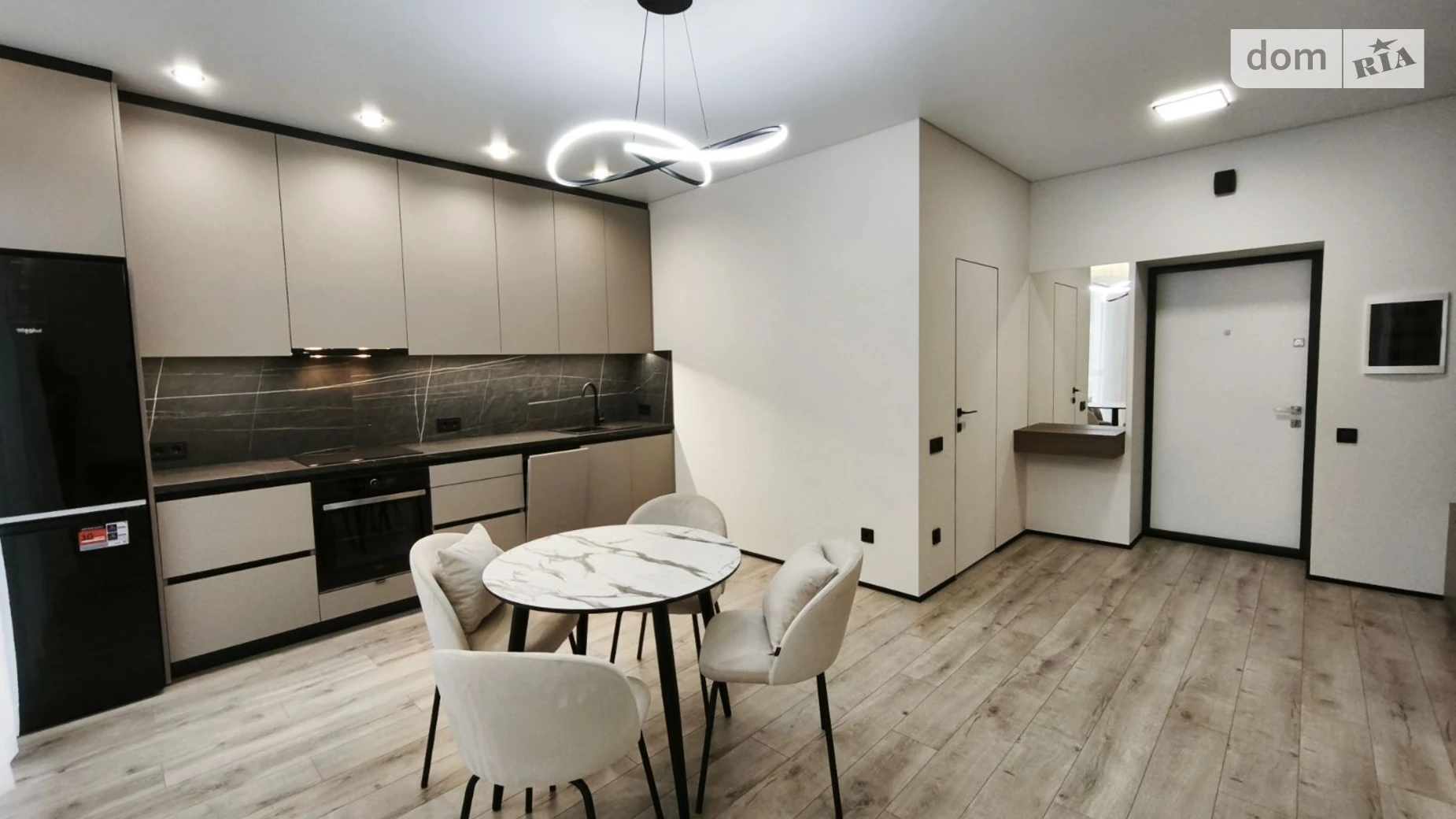 Продається 1-кімнатна квартира 44 кв. м у Минаї, вул. Августина Волошина - фото 2