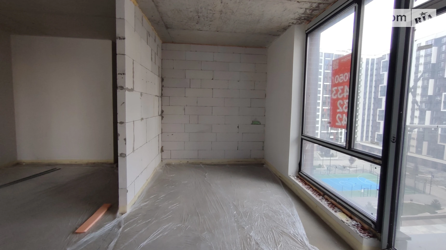 Продается 1-комнатная квартира 44 кв. м в Ивано-Франковске, ул. Ленкавского, 34 корпус 6 - фото 3