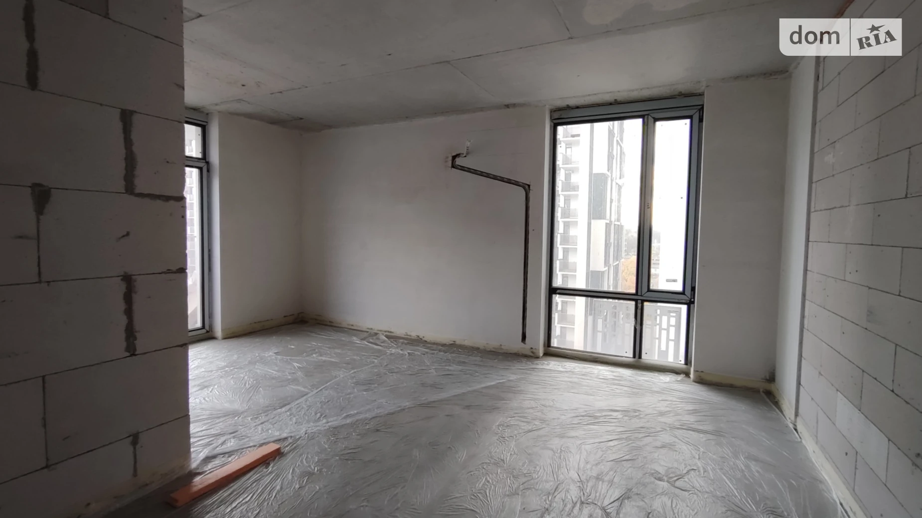 Продается 1-комнатная квартира 44 кв. м в Ивано-Франковске, ул. Ленкавского, 34 корпус 6 - фото 4