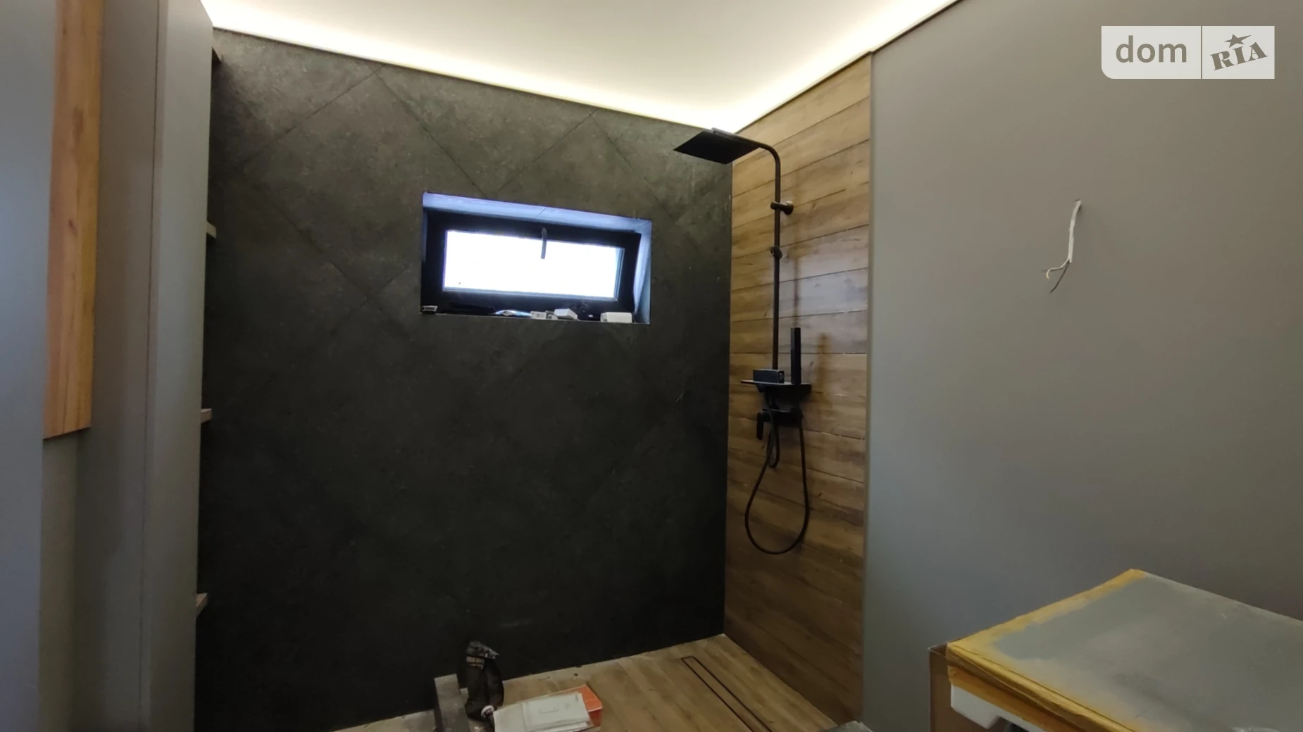 Продается 1-комнатная квартира 44 кв. м в Ивано-Франковске, ул. Ленкавского, 34/6 - фото 2