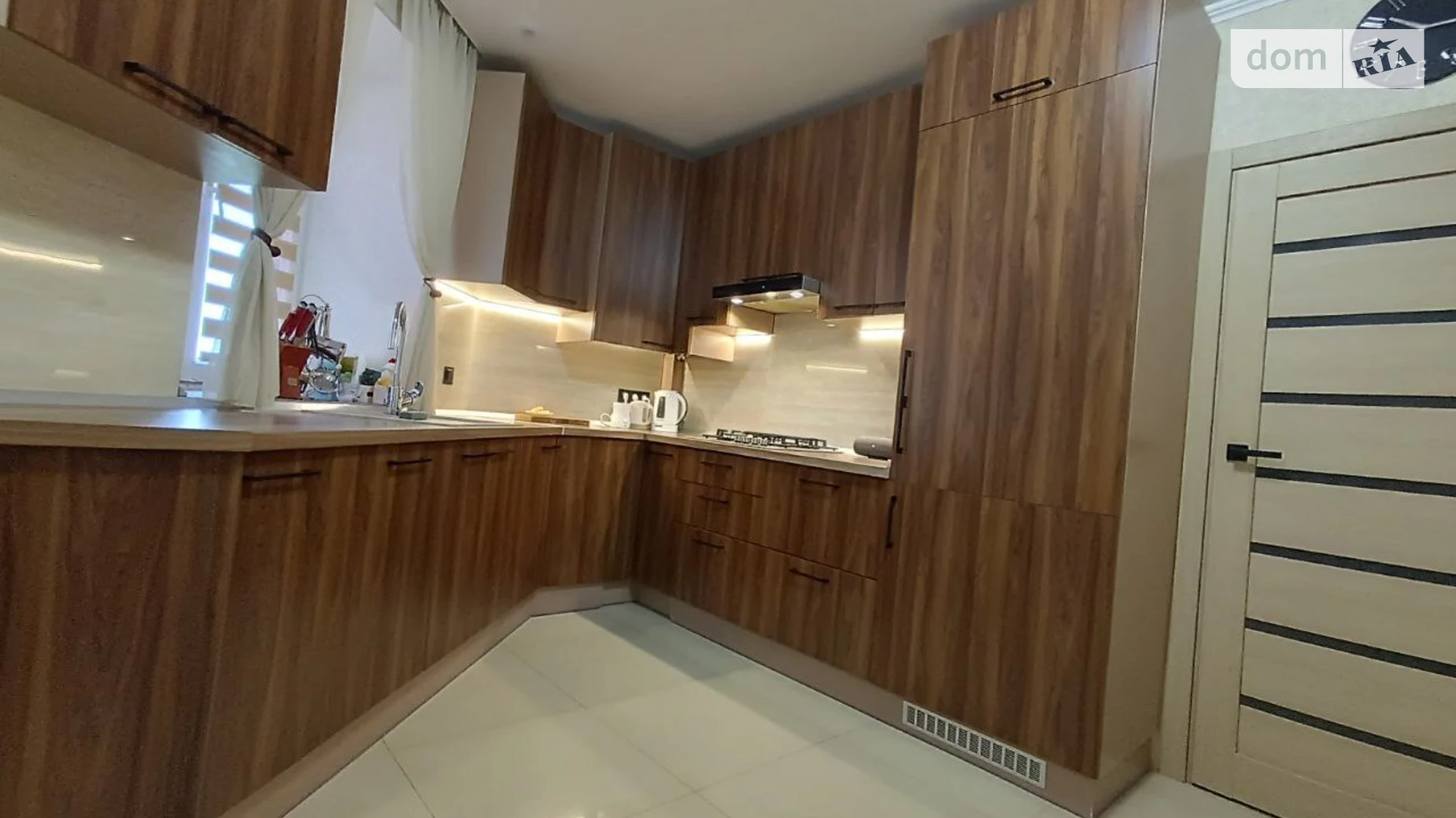 Продается 2-комнатная квартира 67.6 кв. м в Днепре, Запорожское шосе, 30Ш - фото 2