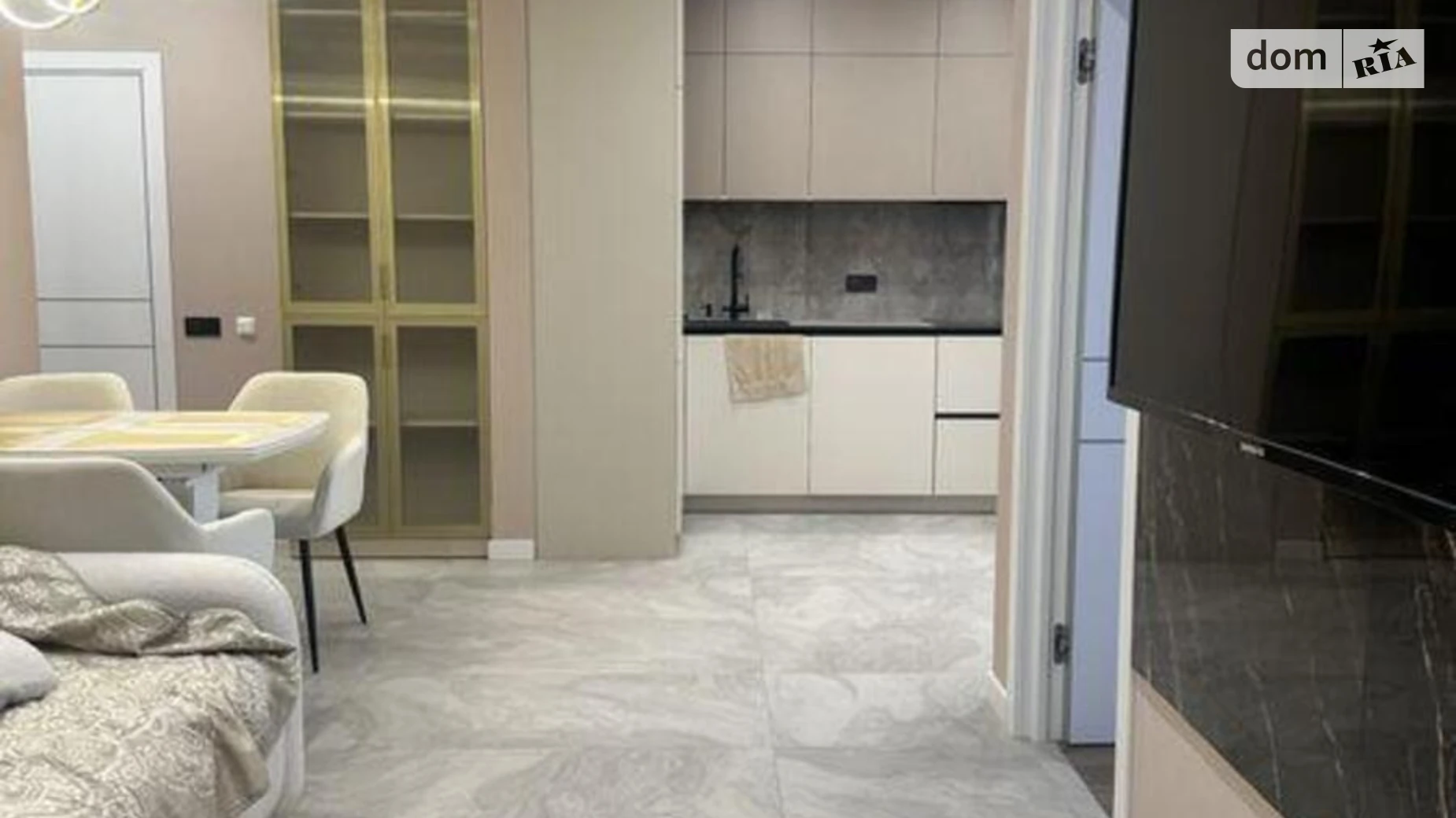 Продается 2-комнатная квартира 66.2 кв. м в Киеве, ул. Николая Гулака, 4 - фото 2