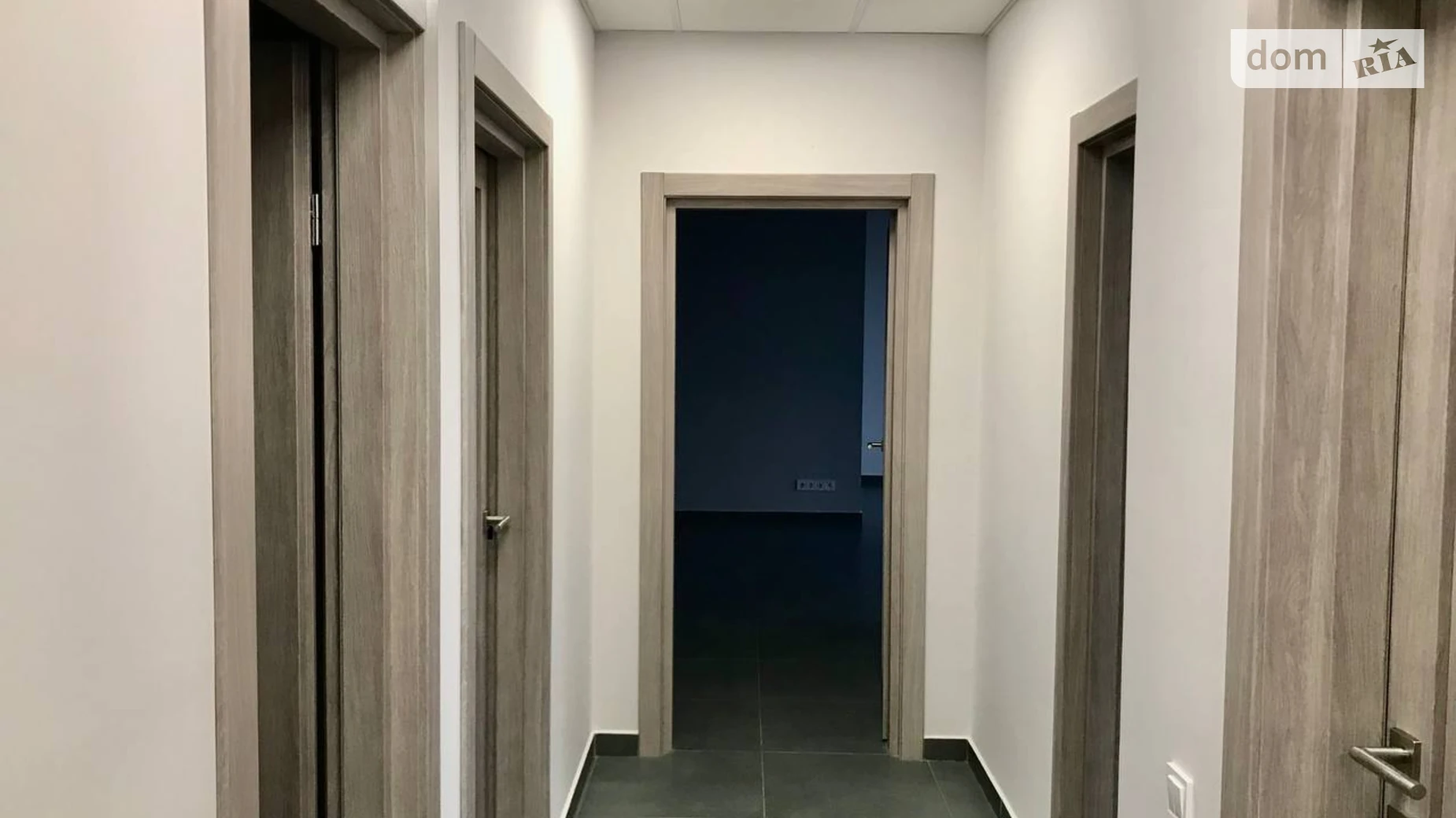 Здається в оренду офіс 156 кв. м в бізнес-центрі, цена: 1560 $ - фото 2
