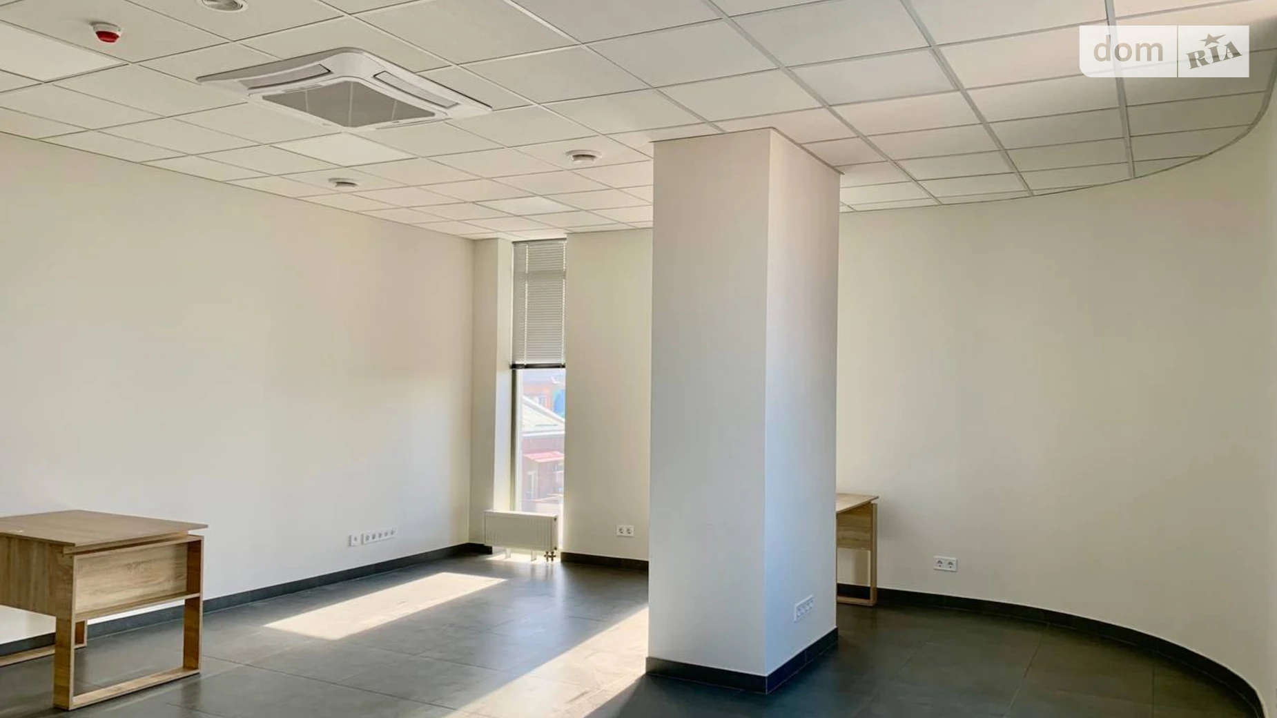 Сдается в аренду офис 176 кв. м в бизнес-центре, цена: 1760 $ - фото 2