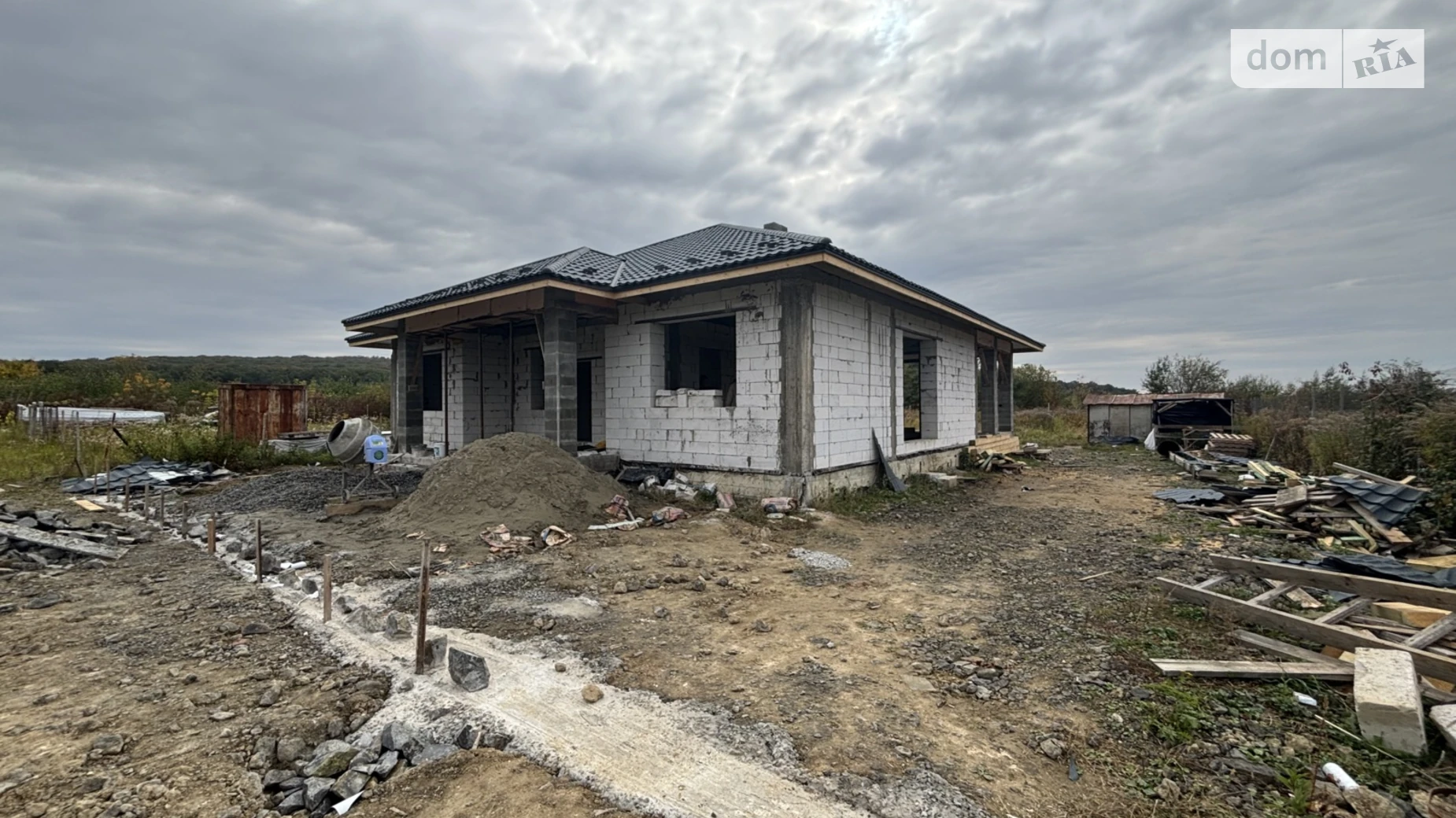 Продается одноэтажный дом 215 кв. м с гаражом, цена: 135000 $ - фото 4