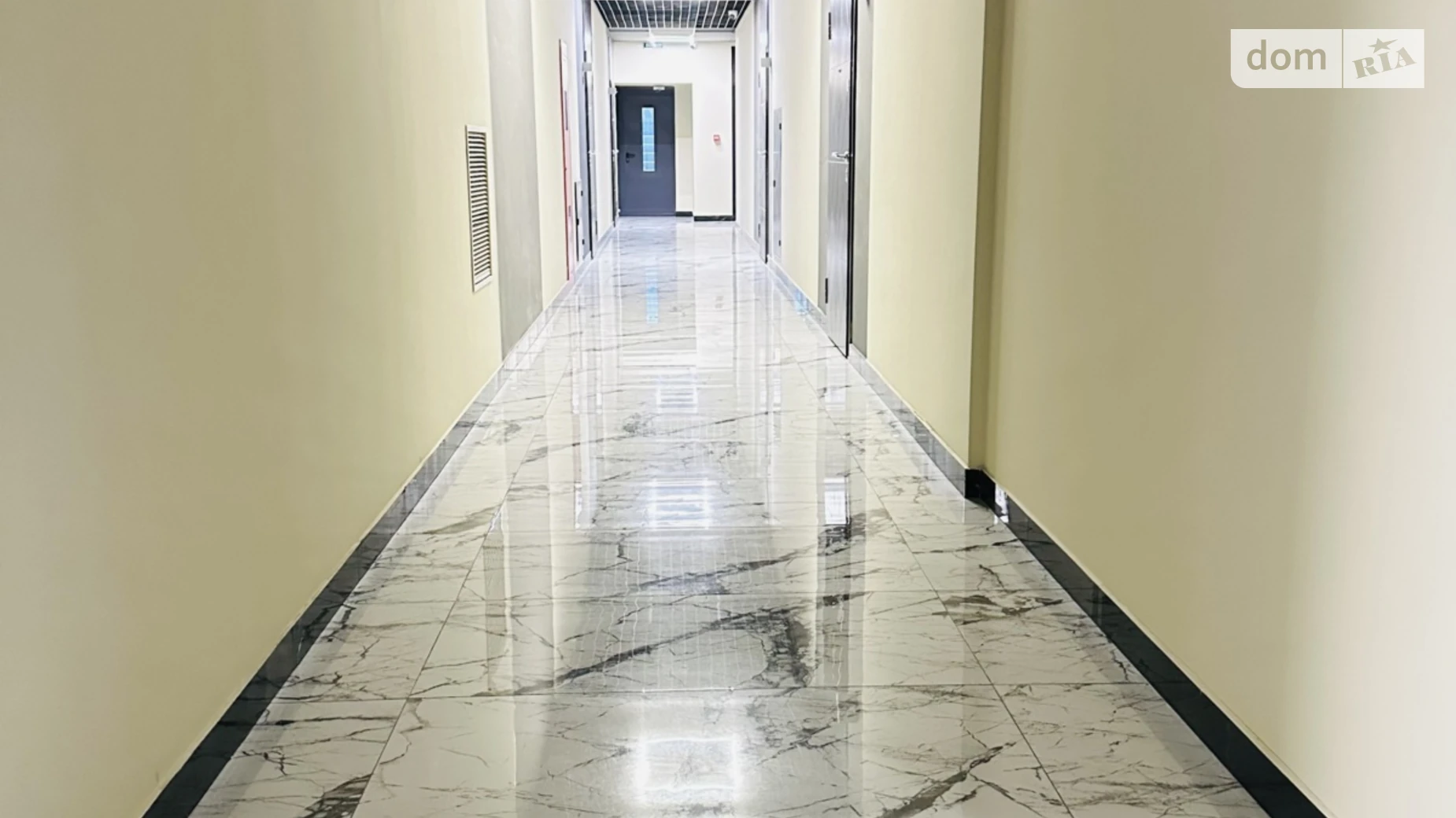 Продается 1-комнатная квартира 43 кв. м в Одессе, ул. Академика Филатова, 2 корпус 1 - фото 5