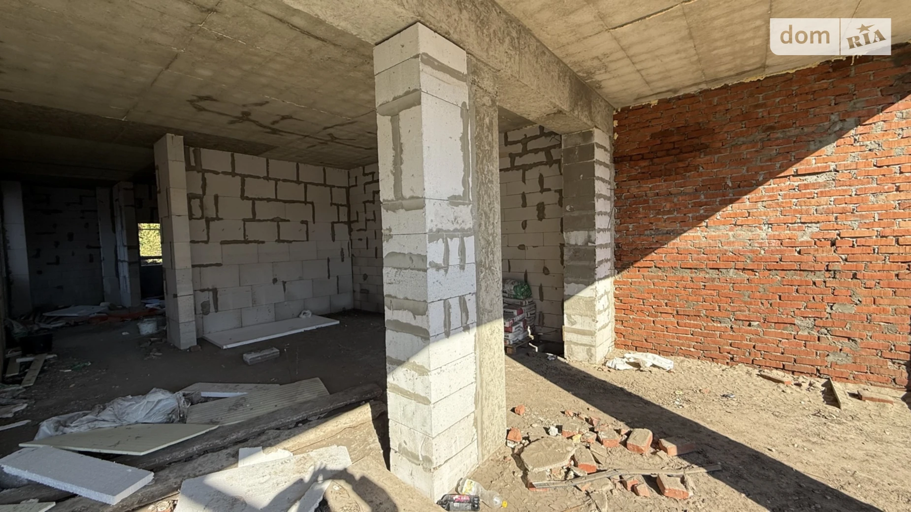 Продается дом на 2 этажа 200 кв. м с террасой, цена: 200000 $ - фото 3