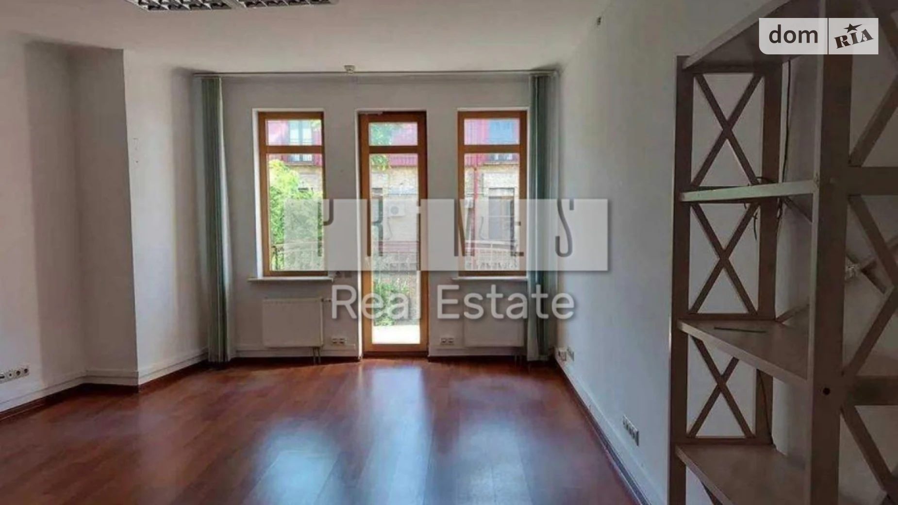 Сдается в аренду офис 234 кв. м в бизнес-центре, цена: 2573 $ - фото 2