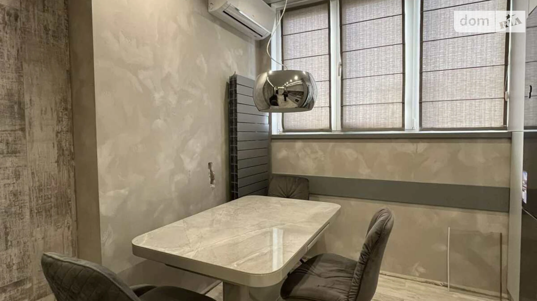 Продається 2-кімнатна квартира 61.5 кв. м у Чорноморську, вул. Захисників України(1 Травня) - фото 5