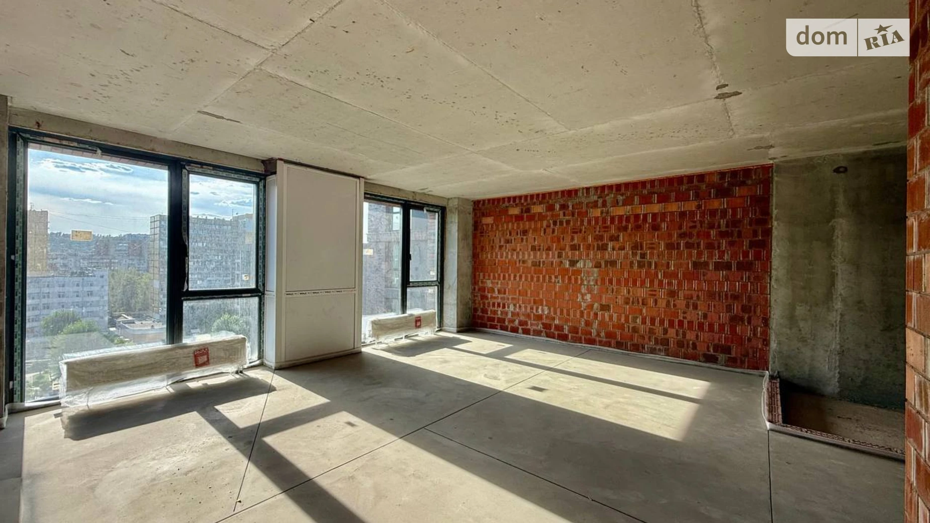 Продается 2-комнатная квартира 48 кв. м в Днепре, ул. Набережная Победы, 128 - фото 2