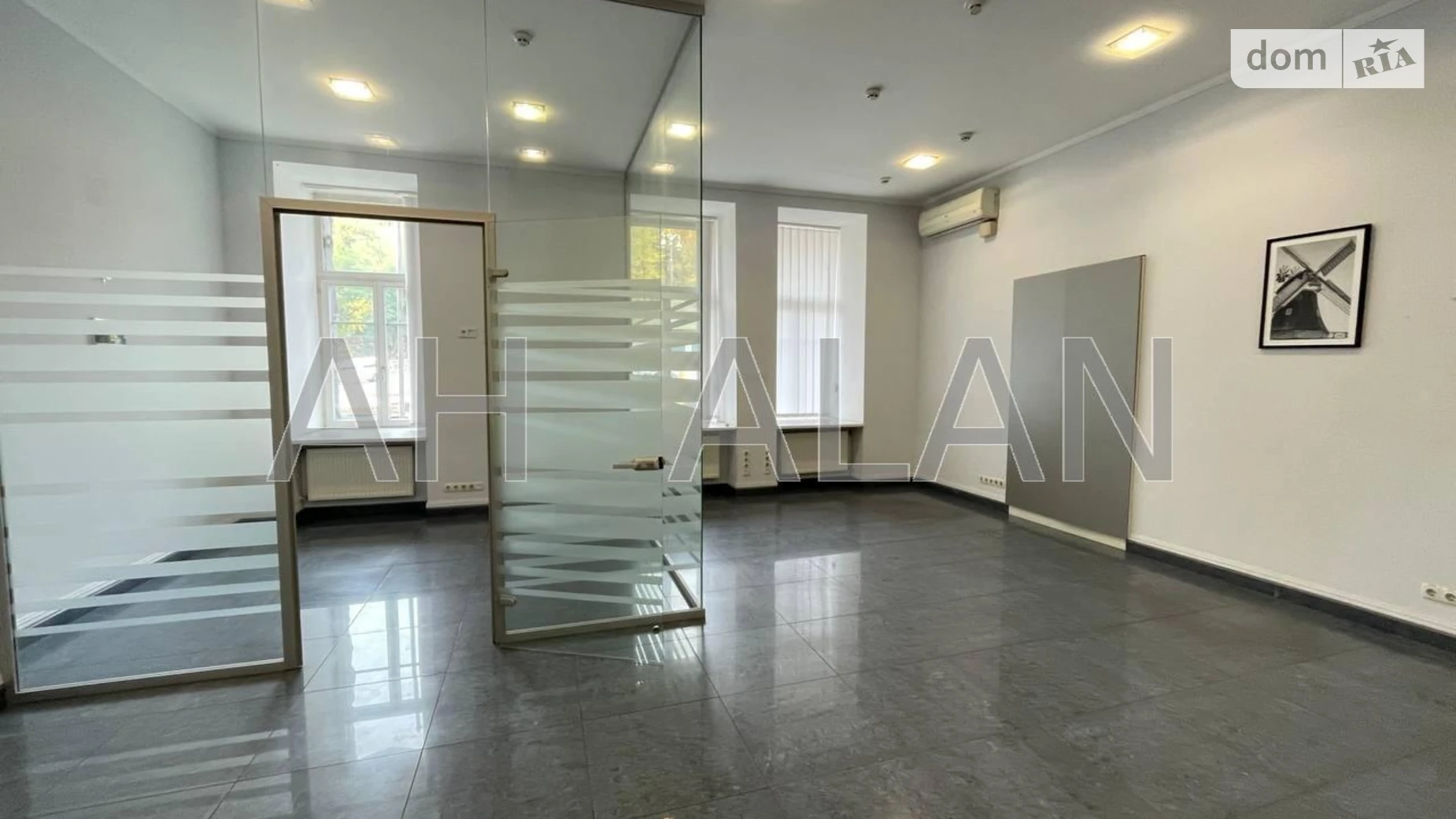 Сдается в аренду офис 72 кв. м в бизнес-центре, цена: 1150 $ - фото 4