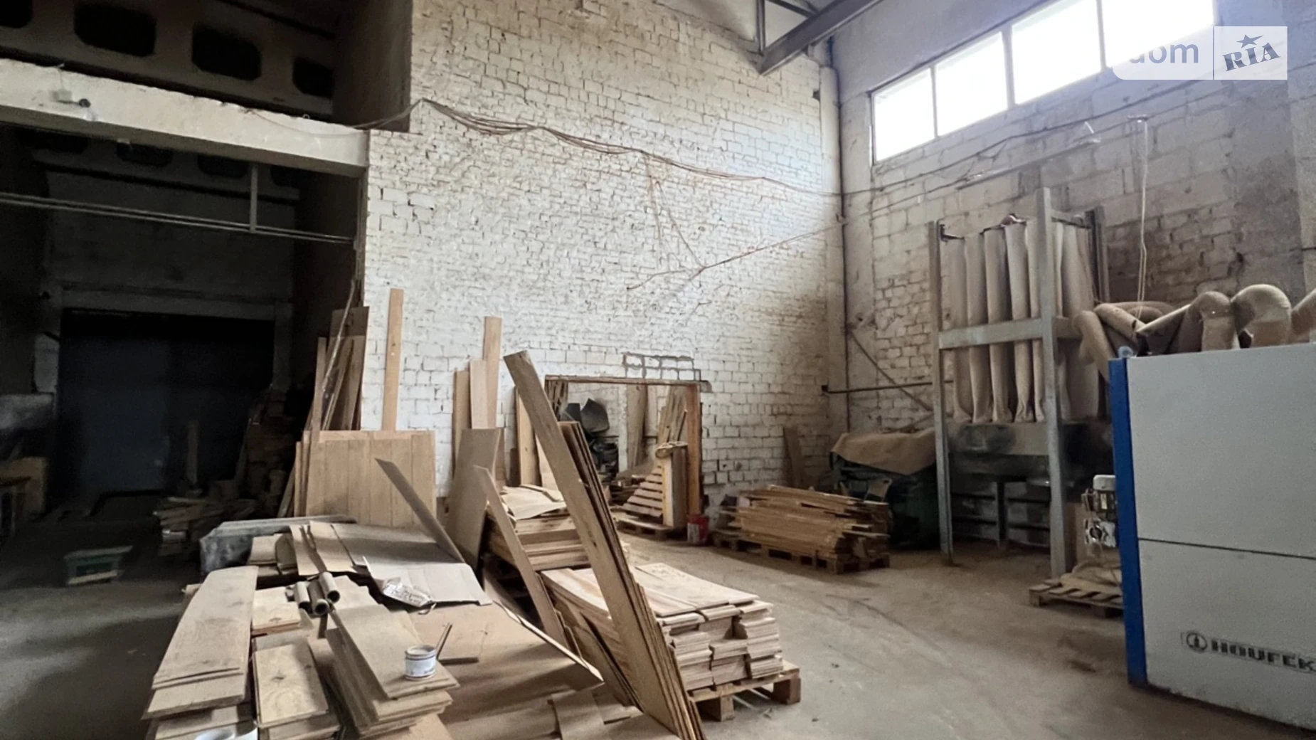 Продается объект сферы услуг 3000 кв. м в 2-этажном здании, цена: 600000 $ - фото 2