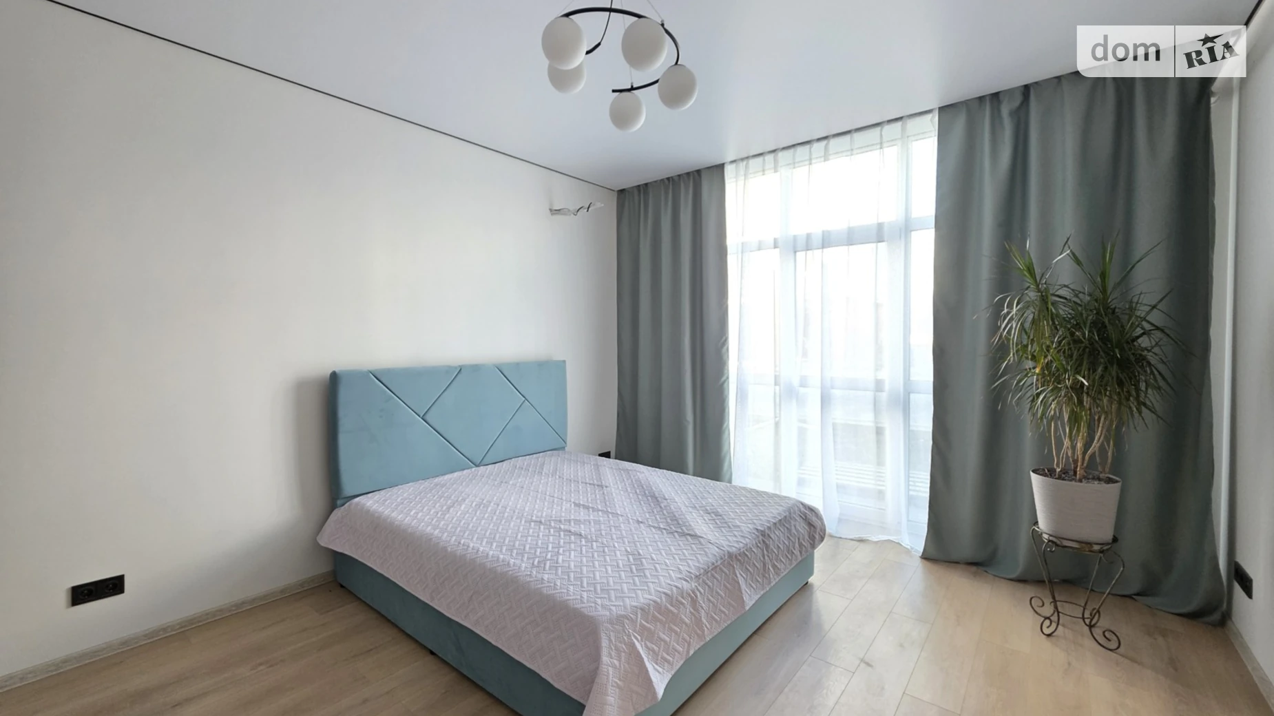 Продается 1-комнатная квартира 32 кв. м в Святопетровское, ул. Достоинства, 7 - фото 3