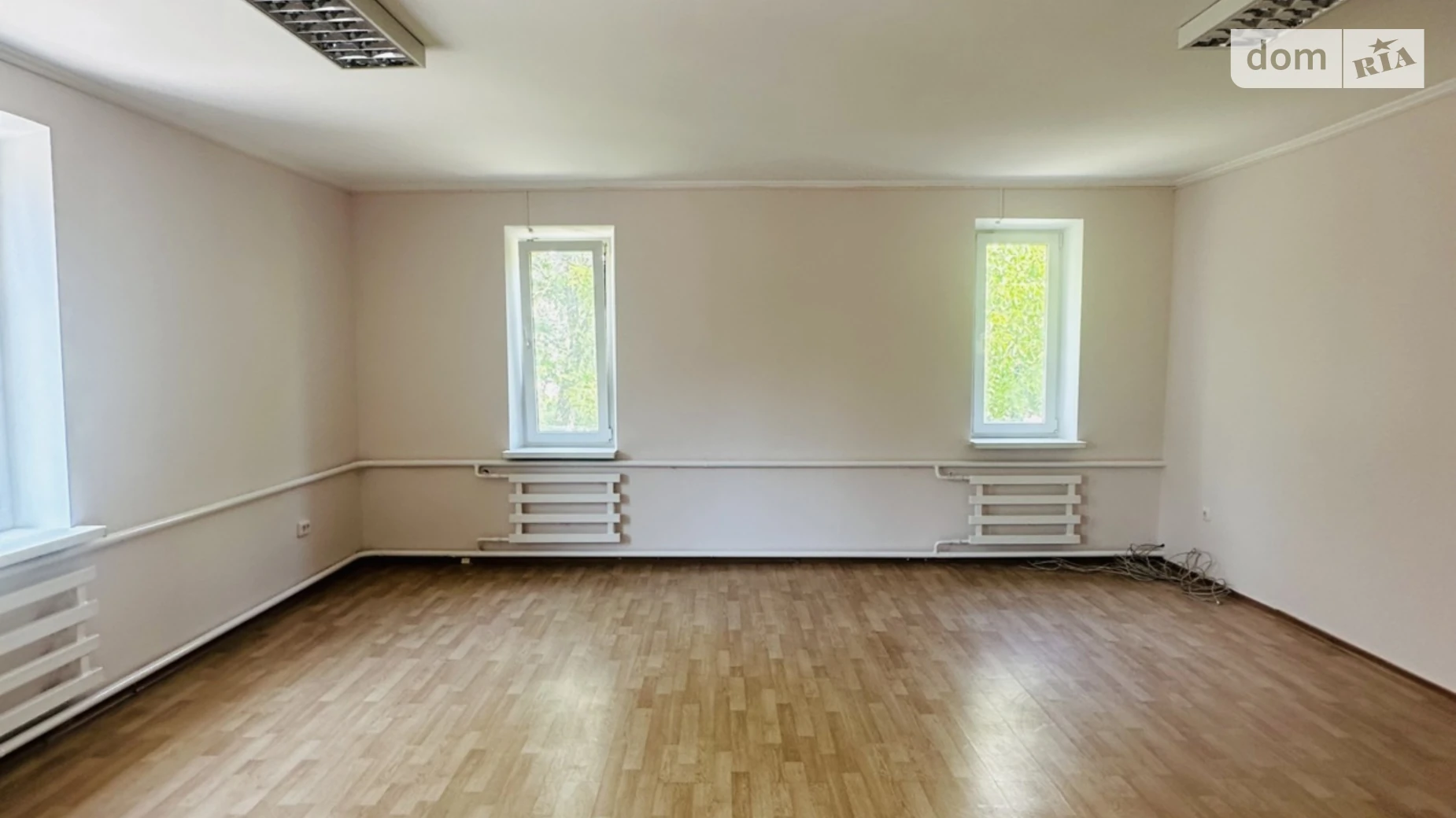 Сдается в аренду офис 55 кв. м в бизнес-центре, цена: 14800 грн - фото 2