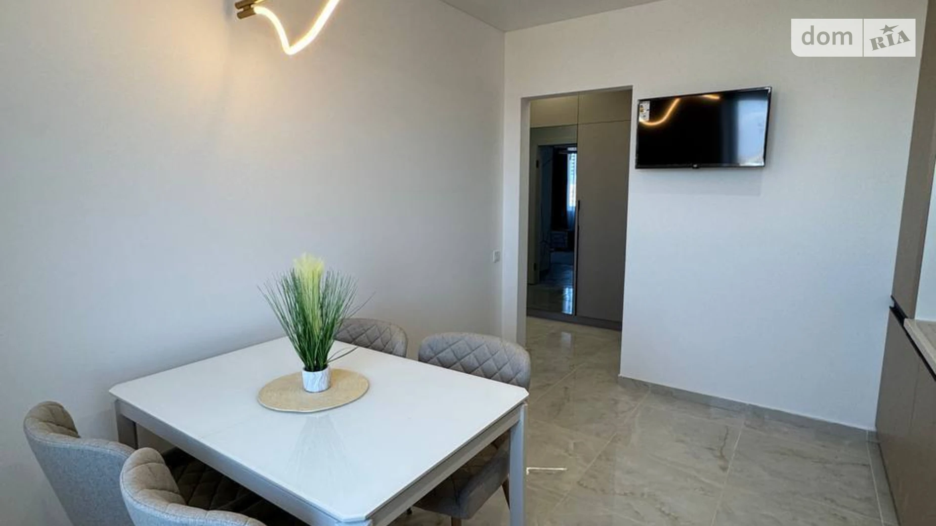 Сдается в аренду 2-комнатная квартира 64.3 кв. м в Ровно, цена: 600 $ - фото 5