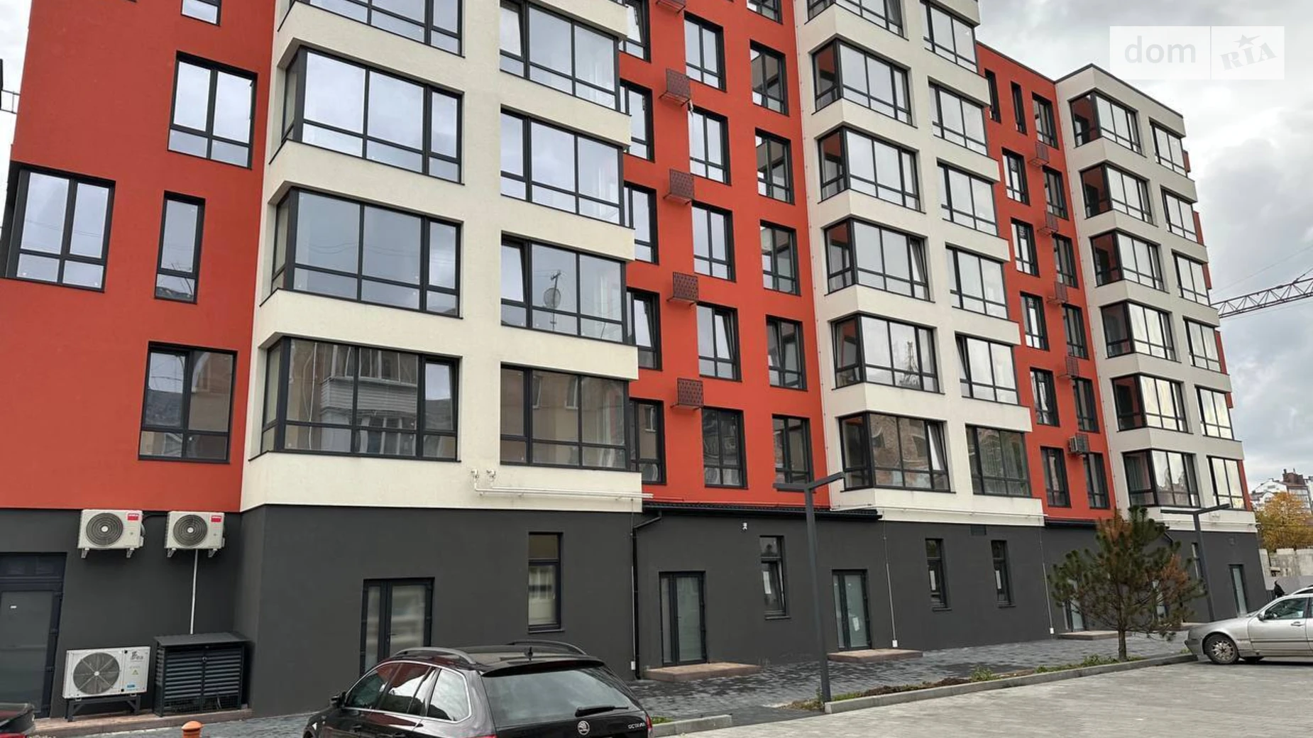 Продается 1-комнатная квартира 53.8 кв. м в Ивано-Франковске, ул. Славы Стецько - фото 3