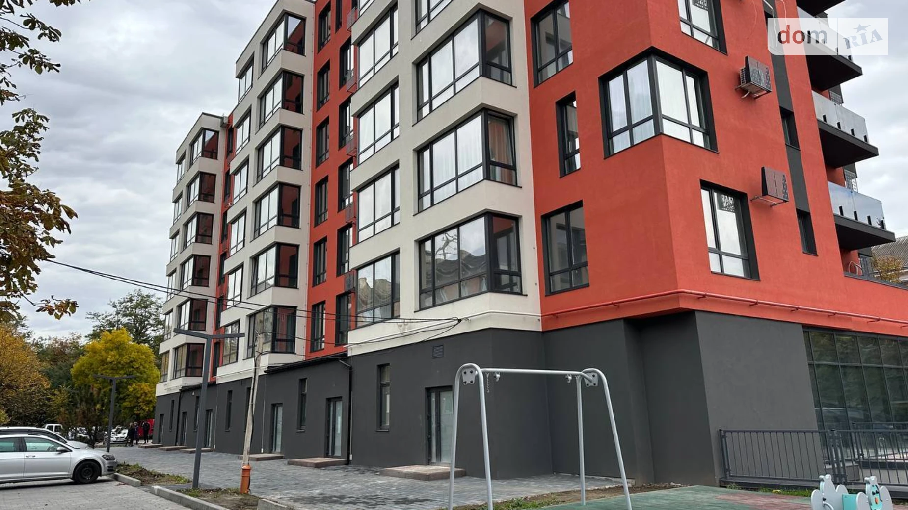 Продается 1-комнатная квартира 53.8 кв. м в Ивано-Франковске, ул. Славы Стецько - фото 2