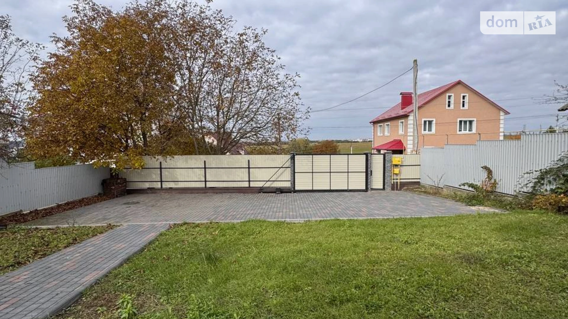 Продается дом на 2 этажа 283 кв. м с участком, цена: 155000 $ - фото 2