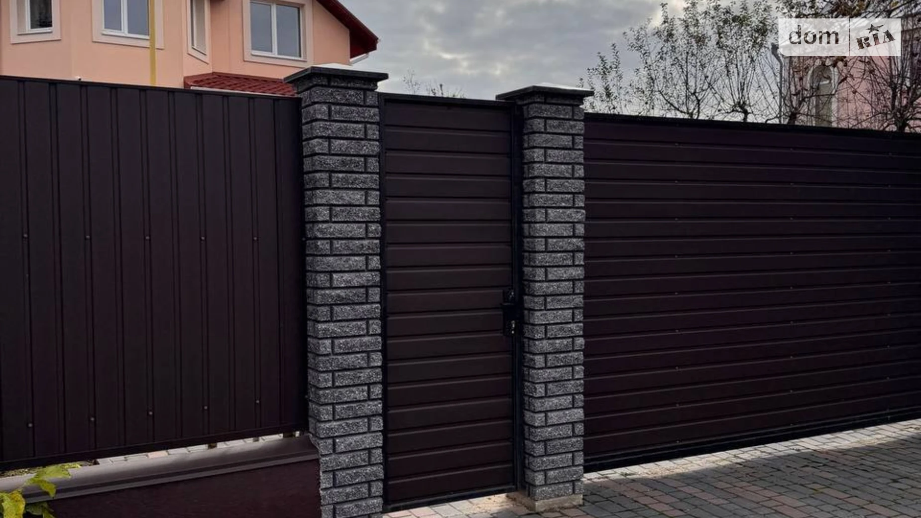 Продается дом на 2 этажа 283 кв. м с камином, цена: 155000 $ - фото 5