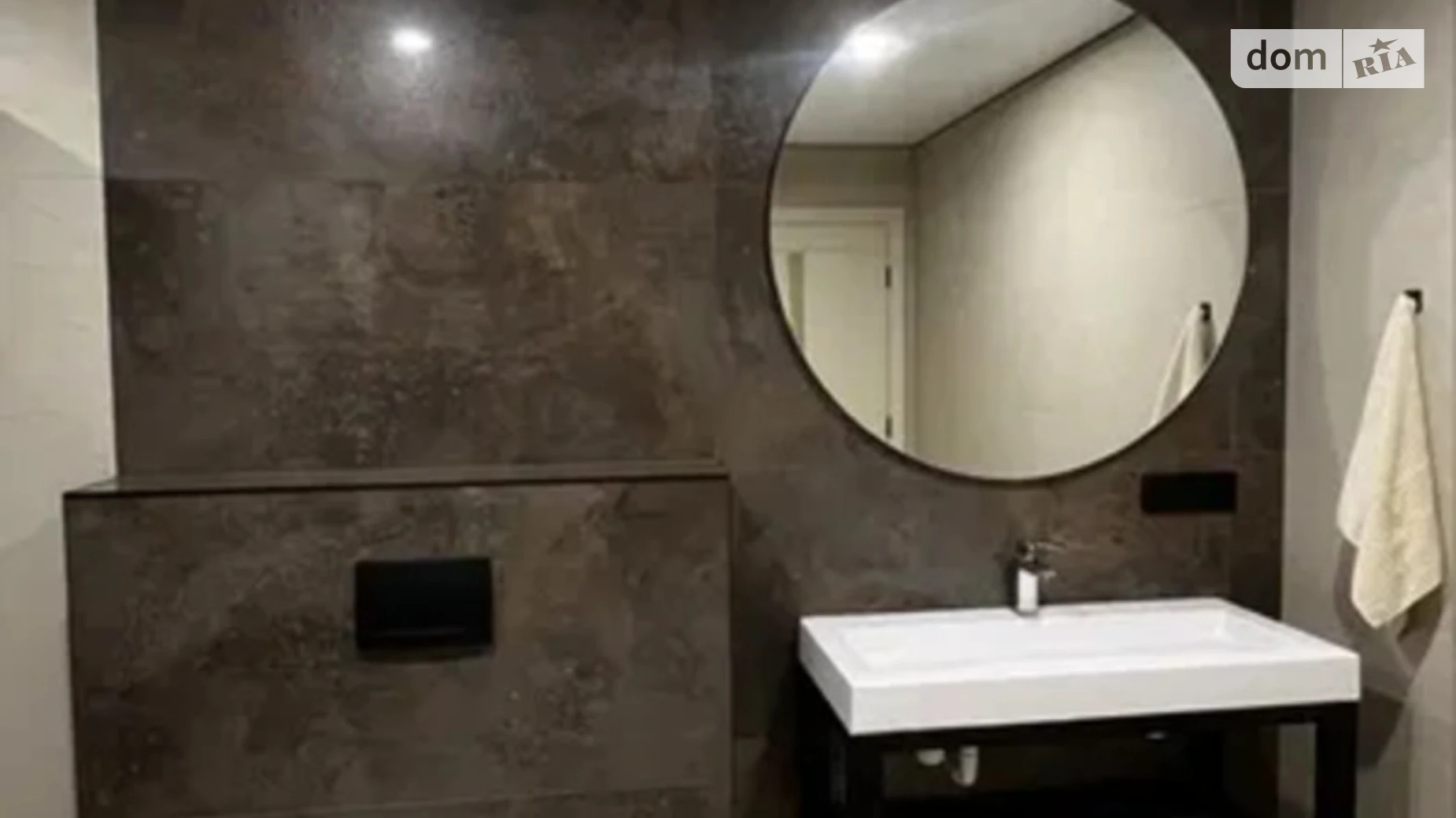 Продается дом на 3 этажа 147 кв. м с камином, цена: 178000 $ - фото 2