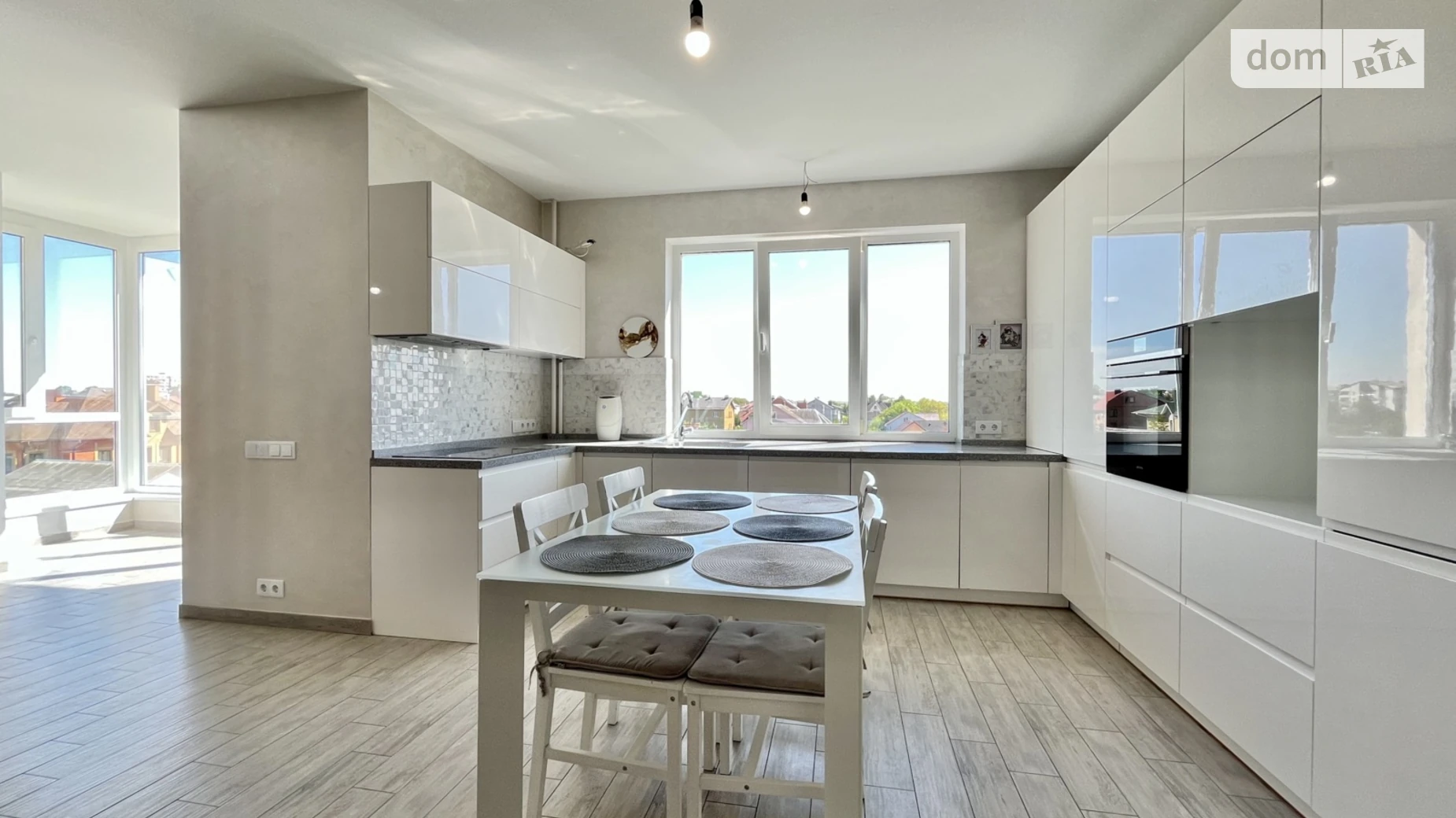 Продается 3-комнатная квартира 114.7 кв. м в Крюковщине, ул. Вишнёвая, 17 - фото 2